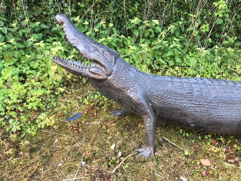 Large 20th Century Bronze Crocodile In Good Condition For Sale In London, GB