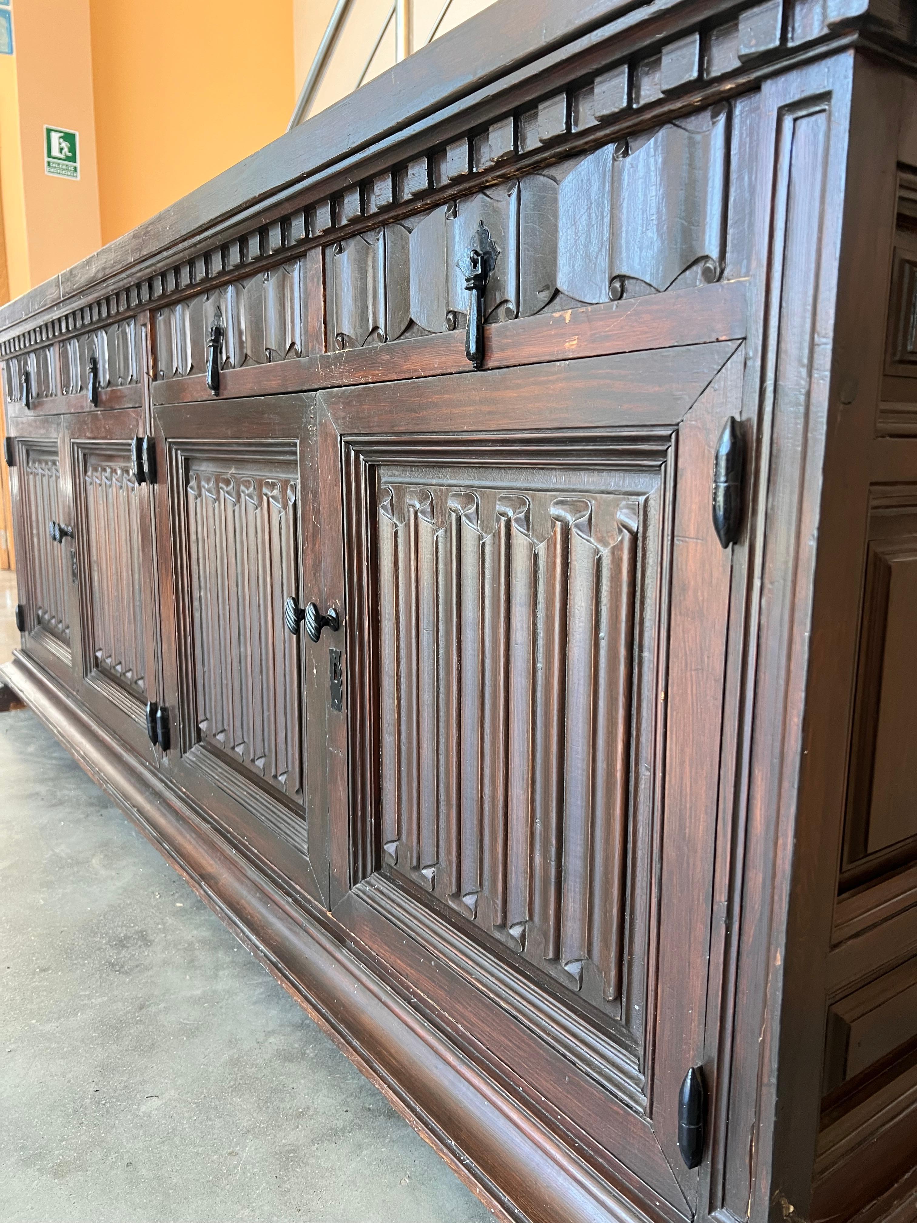 Large 20th Century Catalan Spanish Baroque Carved Walnut Tuscan Credenza or Buff For Sale 7