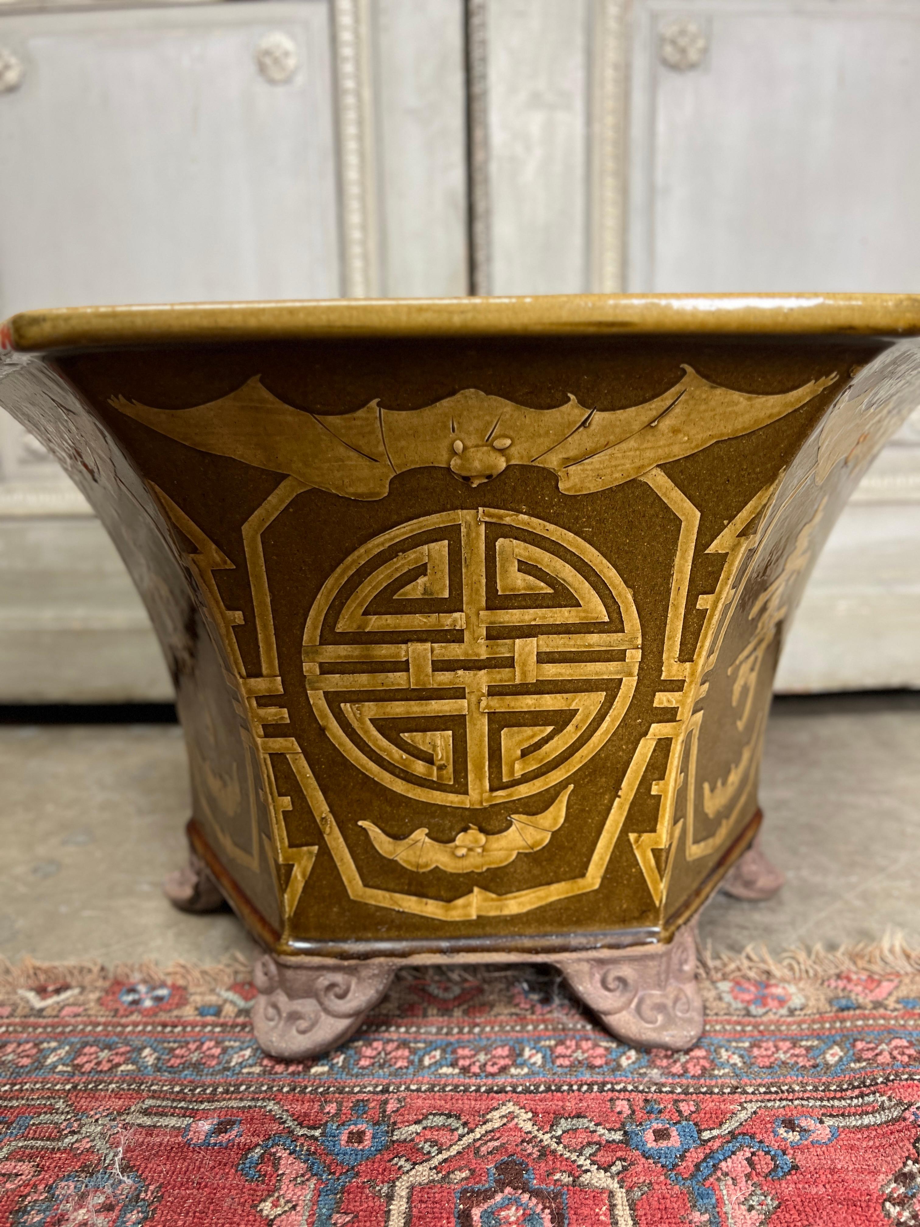 Large 20th Century Chinese Brown and Gold Glazed Earthenware Planter For Sale 2