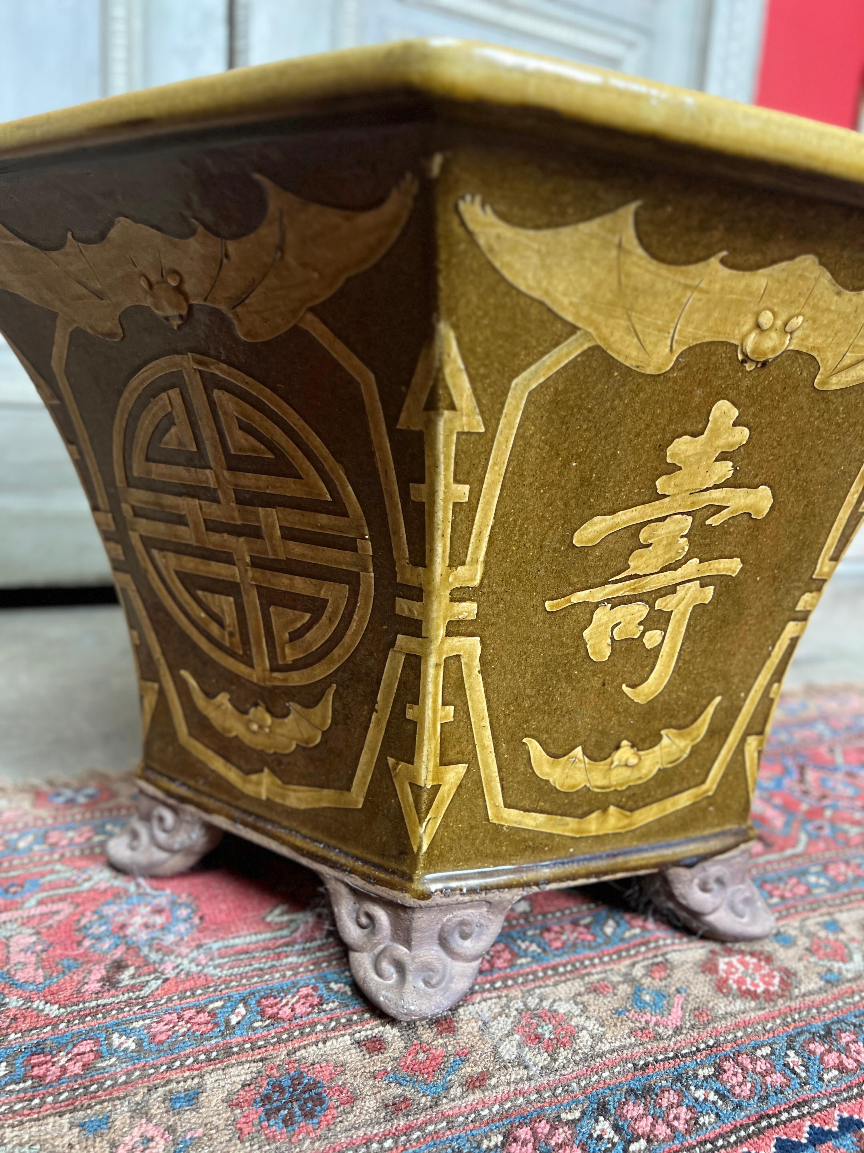 Large 20th Century Chinese Brown and Gold Glazed Earthenware Planter For Sale 3