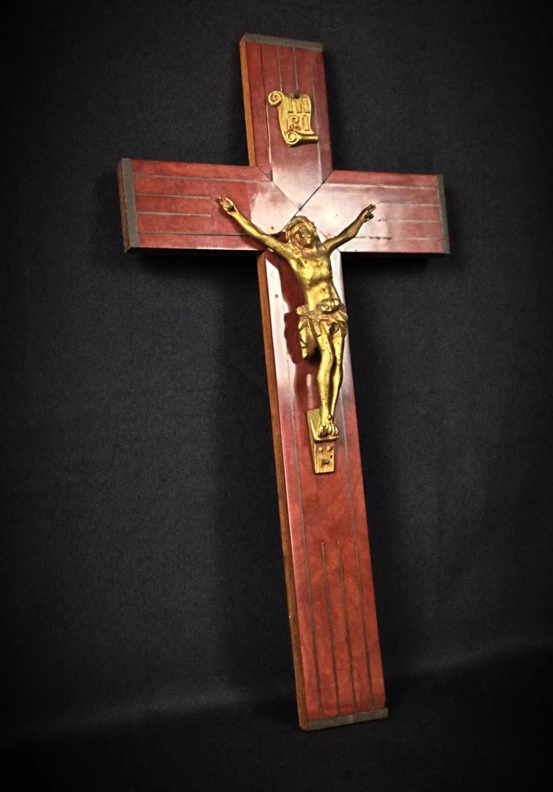 Large 20th Century Crucifix in Regule and Wood - Esoteric Religious Deco - 2Y276 In Good Condition For Sale In Bordeaux, FR