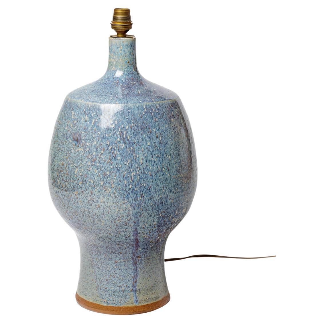 Annie Maume et Robert Héraud

Grande lampe de table en céramique grésée design du 20e siècle

Couleur bleue de la glaçure céramique

Condition originale parfaite.
Signé à la base

Vendu sans abat-jour

Céramique hauteur 40 cm
Large 20 cm
Hauteur