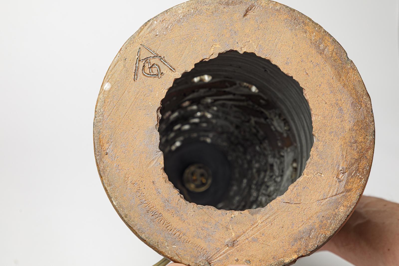 Grande lampe de table en céramique grise et brune, design du 20e siècle, par T and C Robert. en vente 3