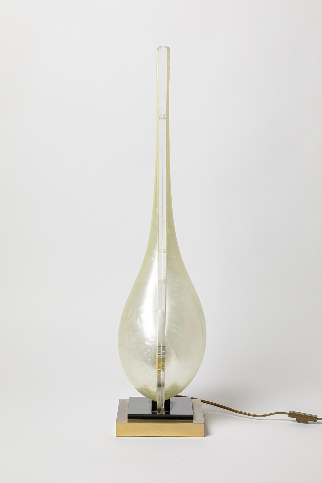 Français Grande lampe de table en plastique design du 20TH CENTURY DESIGN par Michel Dumas pièce unique 1970 en vente