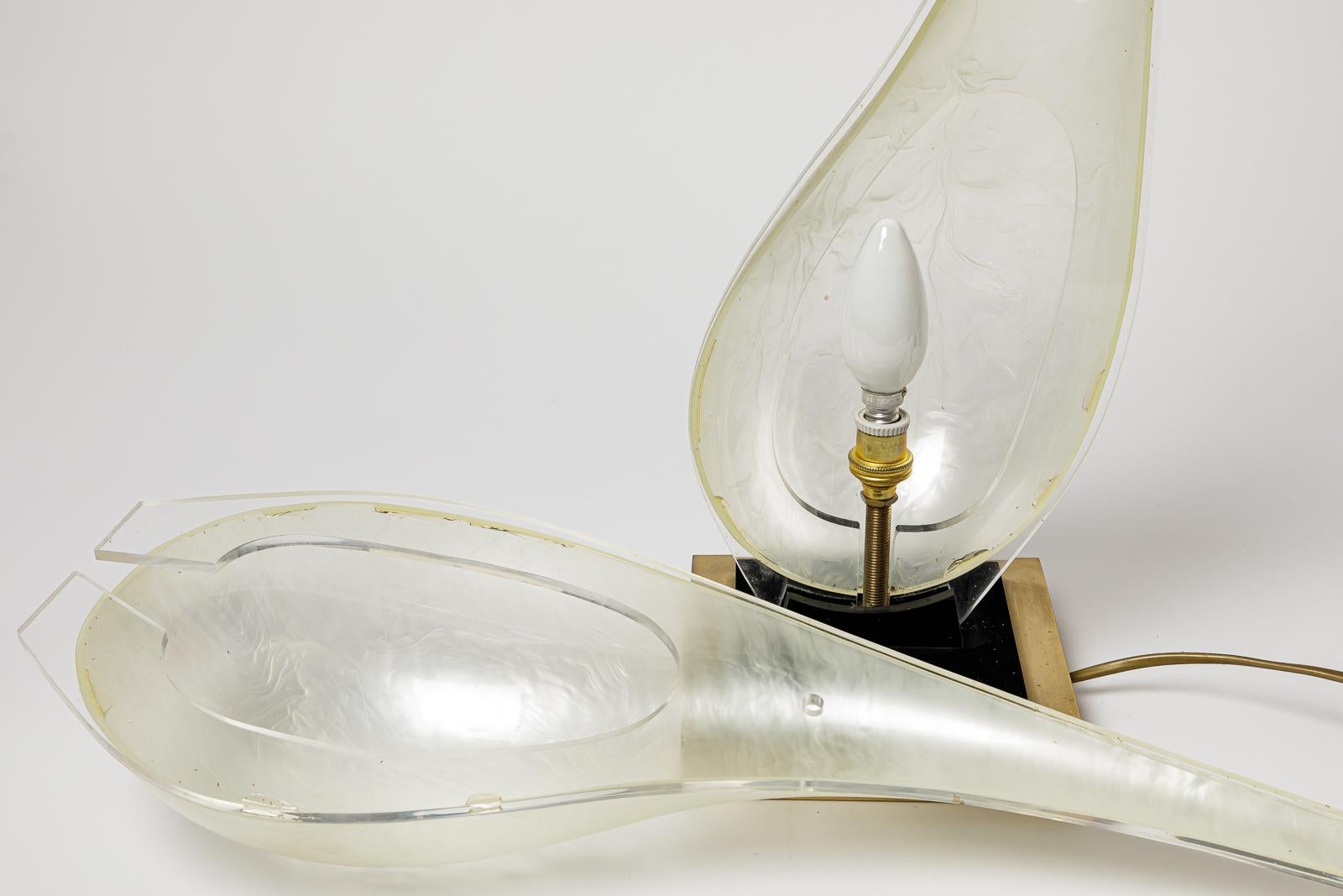 Plastique Grande lampe de table en plastique design du 20TH CENTURY DESIGN par Michel Dumas pièce unique 1970 en vente