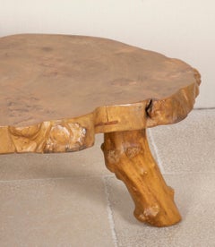 Großer französischer Buchenholz-Couchtisch des 20.