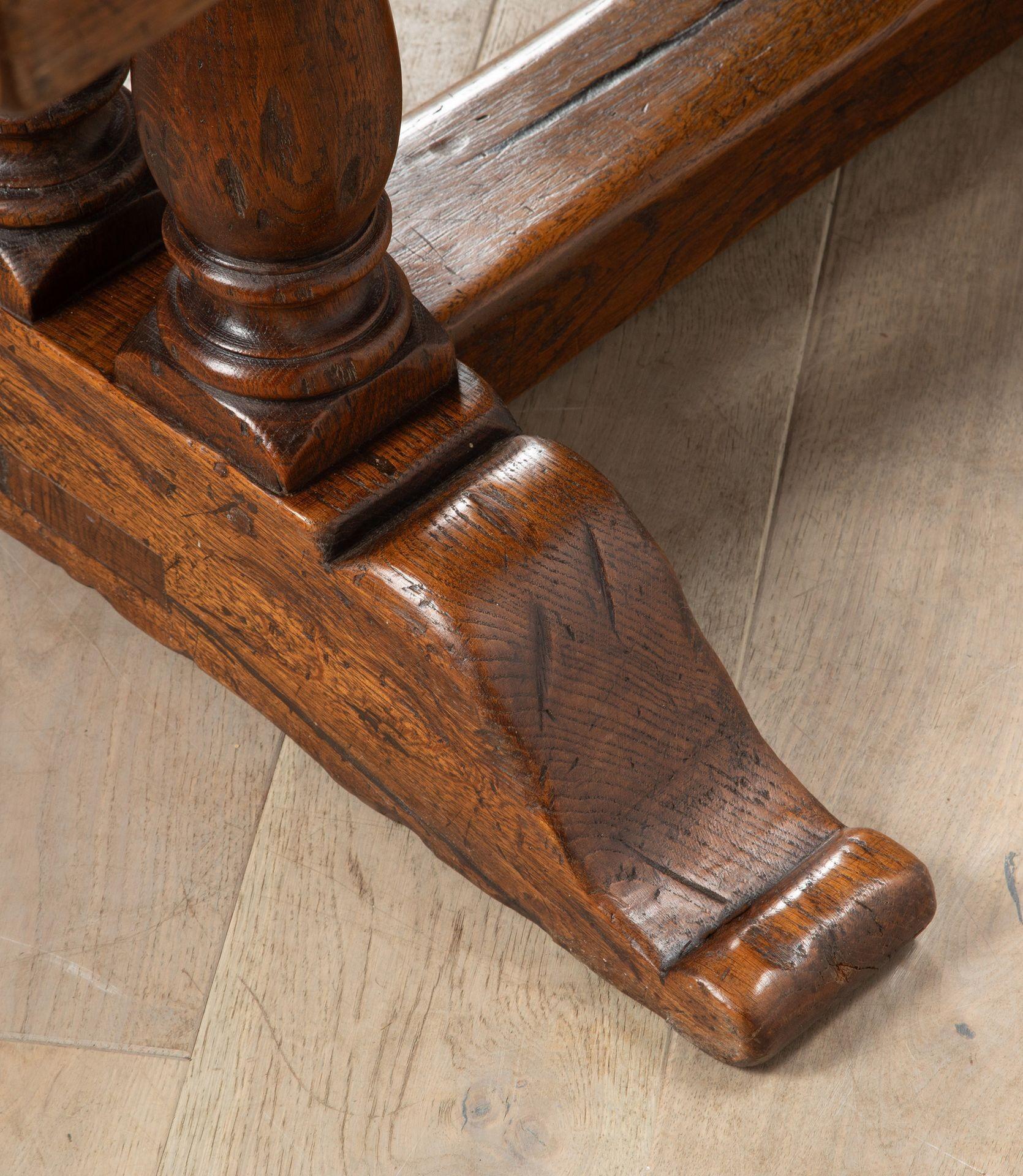 Grande table de réfectoire en Oak français du 20ème siècle en vente 3