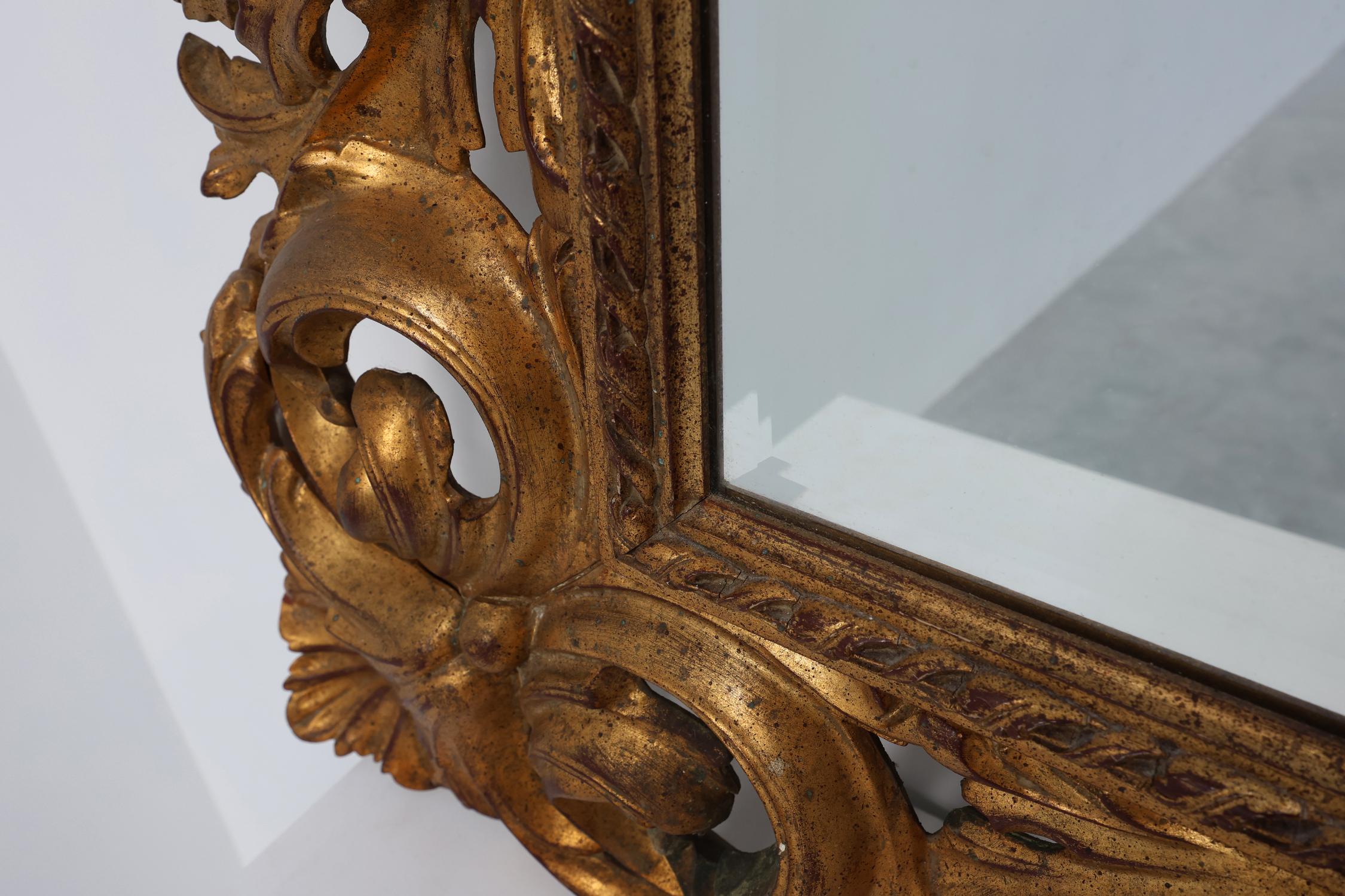 Large 20th Century Italian Baroque style richly decorated wall mirror For Sale 4