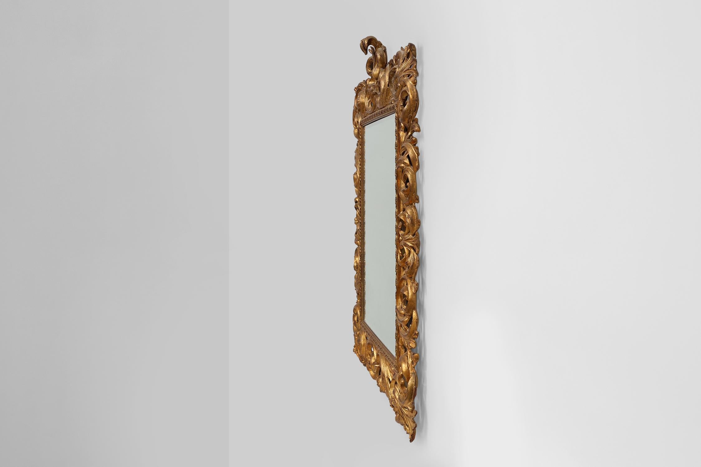 Large 20th Century Italian Baroque style richly decorated wall mirror For Sale 5