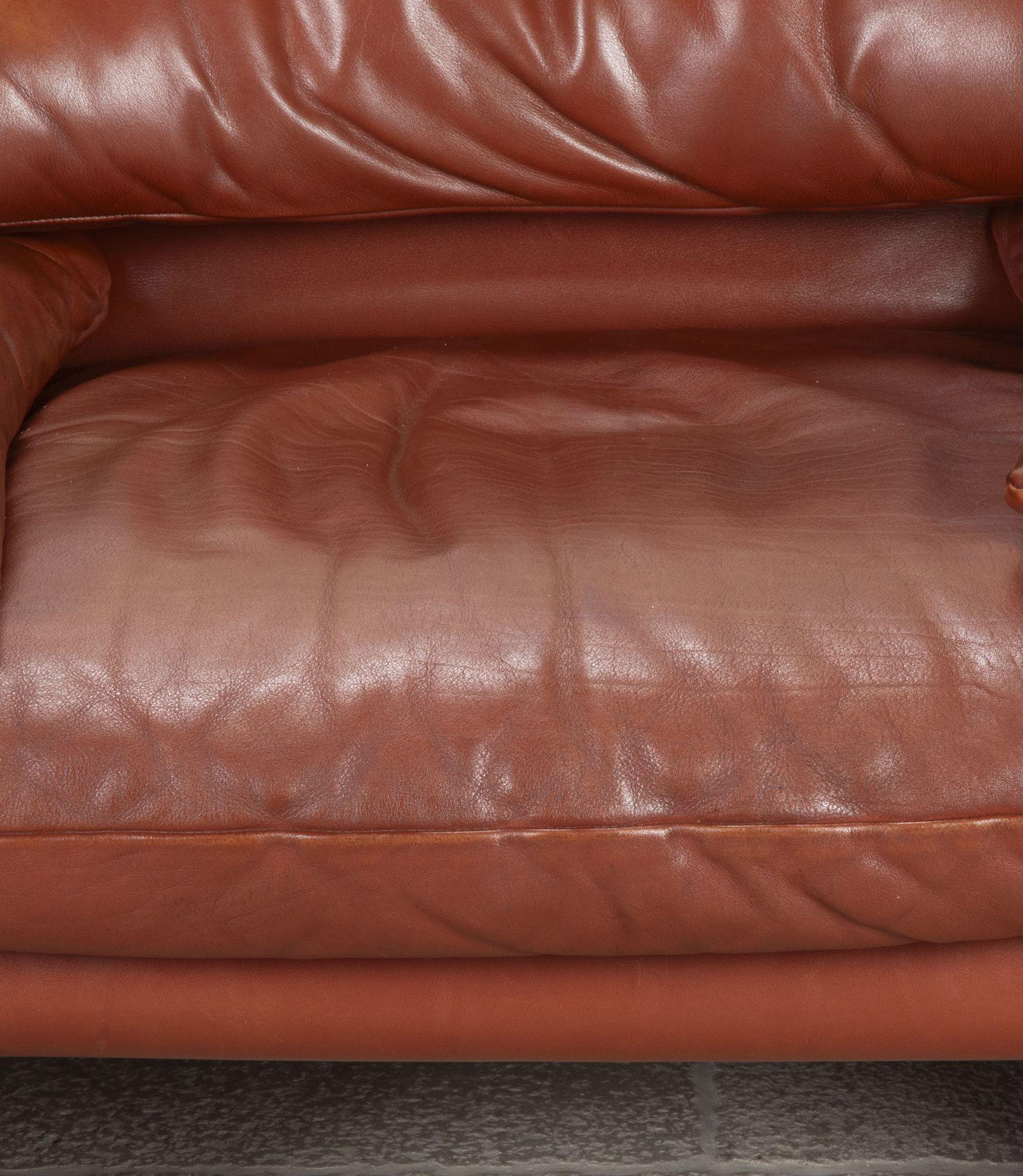 Cuir Grand fauteuil en cuir italien du 20e siècle en vente