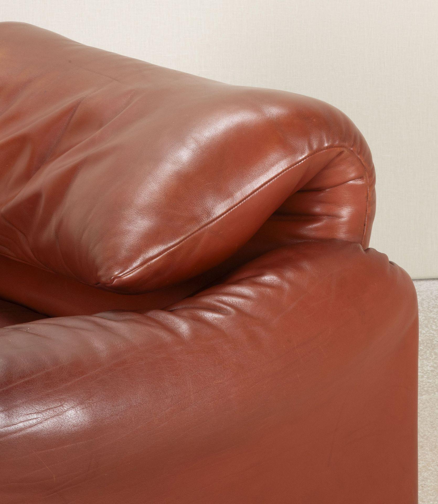 Grand fauteuil en cuir italien du 20e siècle en vente 2