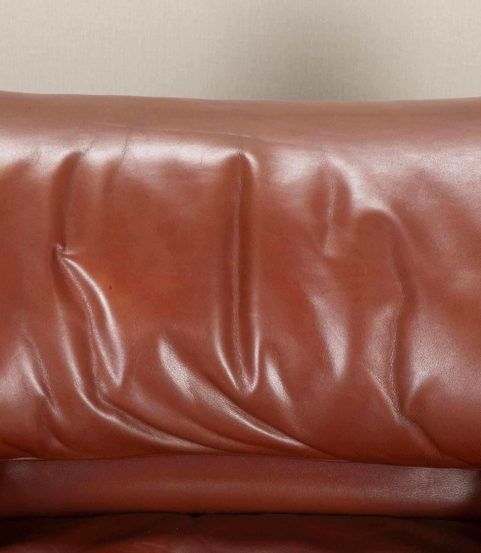 Grand fauteuil en cuir italien du 20e siècle en vente 3