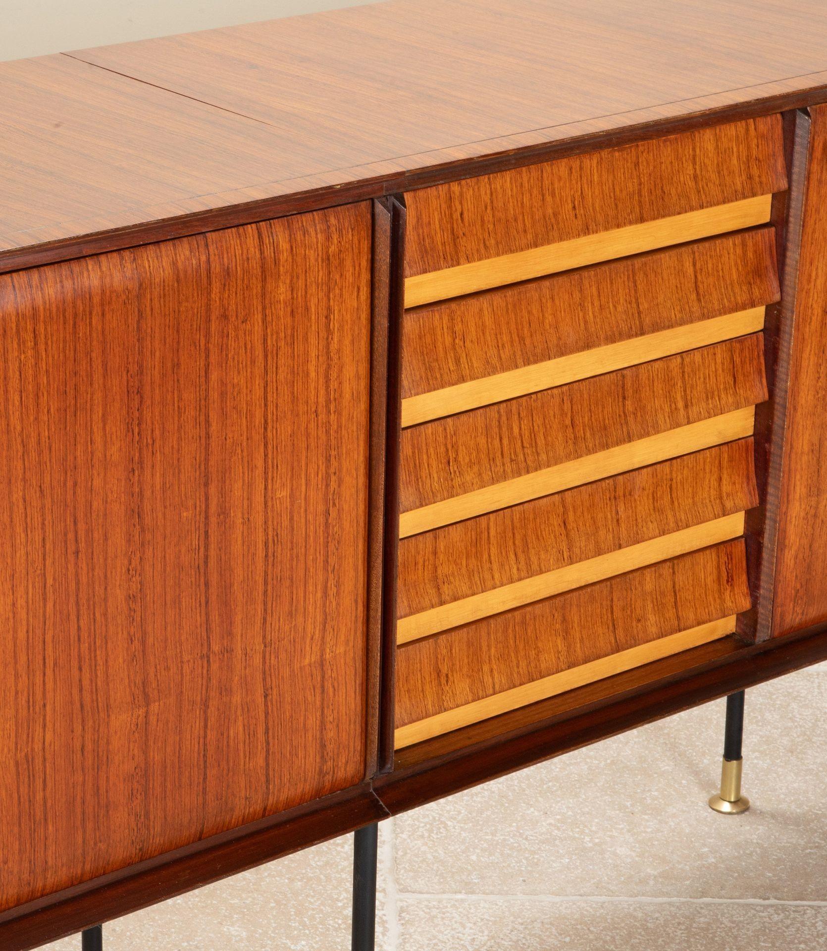 Large 20th Century Italian Sideboard by Dassi In Good Condition For Sale In Gloucestershire, GB