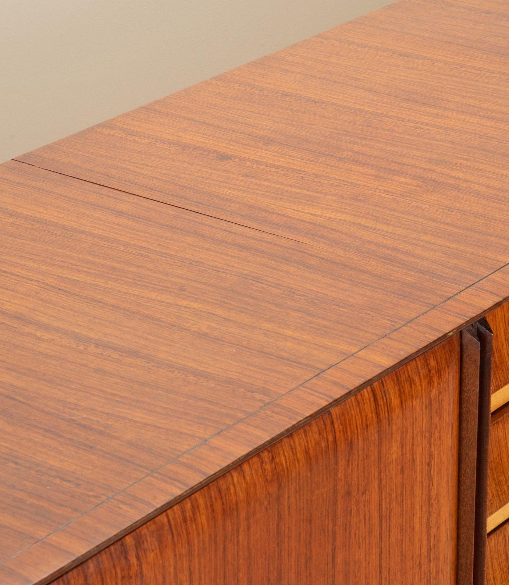 Large 20th Century Italian Sideboard by Dassi For Sale 1