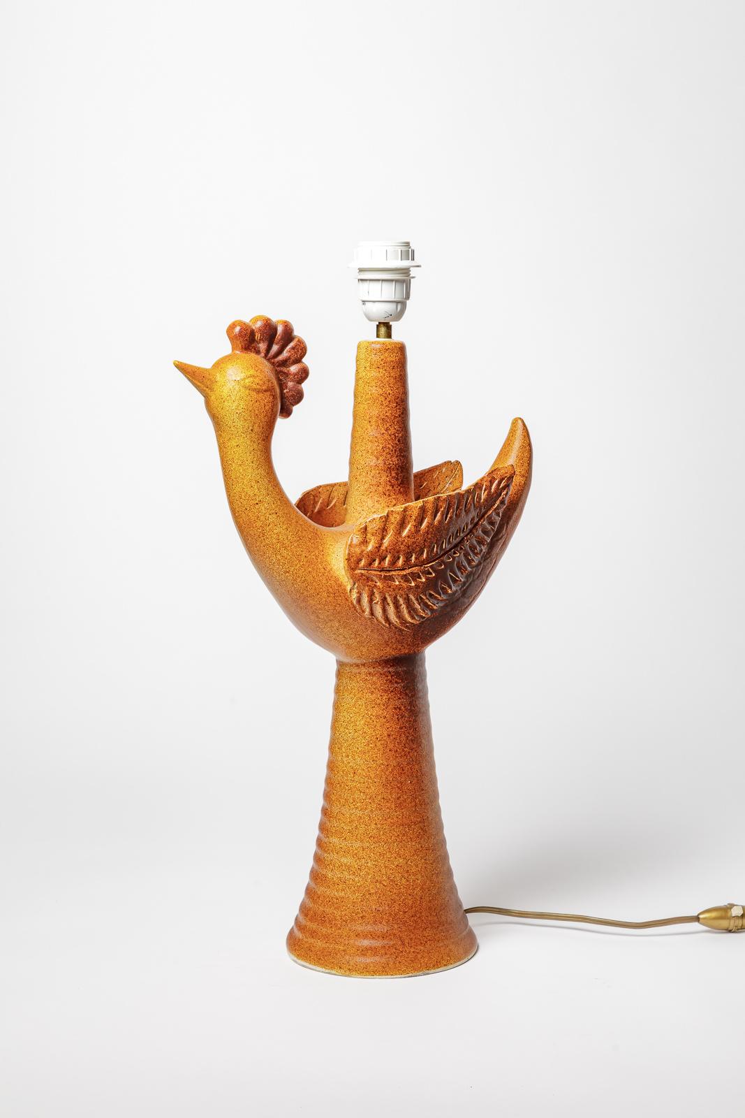 French unique handmade lamp


Large 20th century bird design ceramic table lamp

Signed under the base

Orange and brown ceramic glazes colors 

original perfect condition

electrical system is ok

Ceramic height 47 cm
Large 34 cm
Depth 15 cm

Total