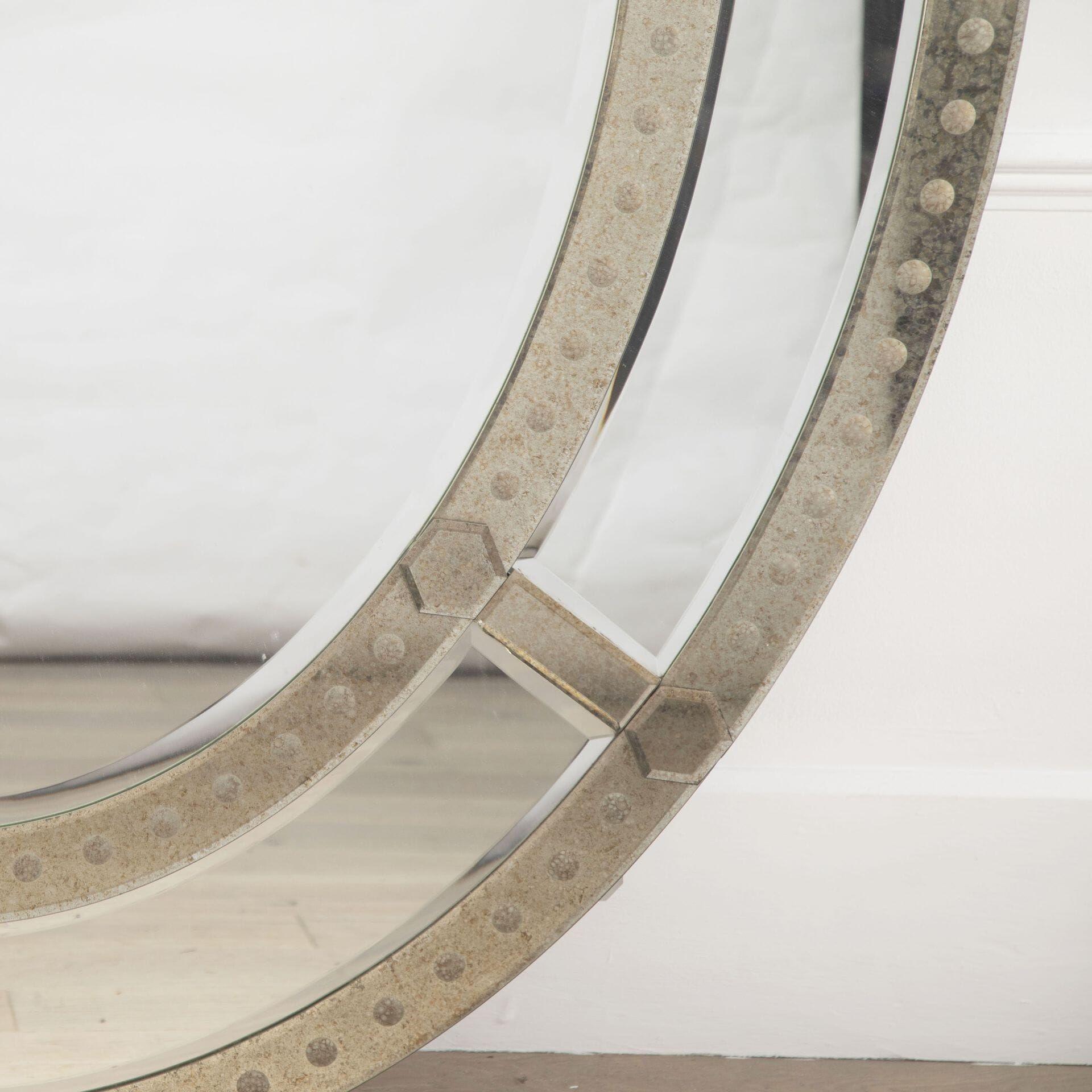 Français Grand miroir ovale du 20e siècle en vente