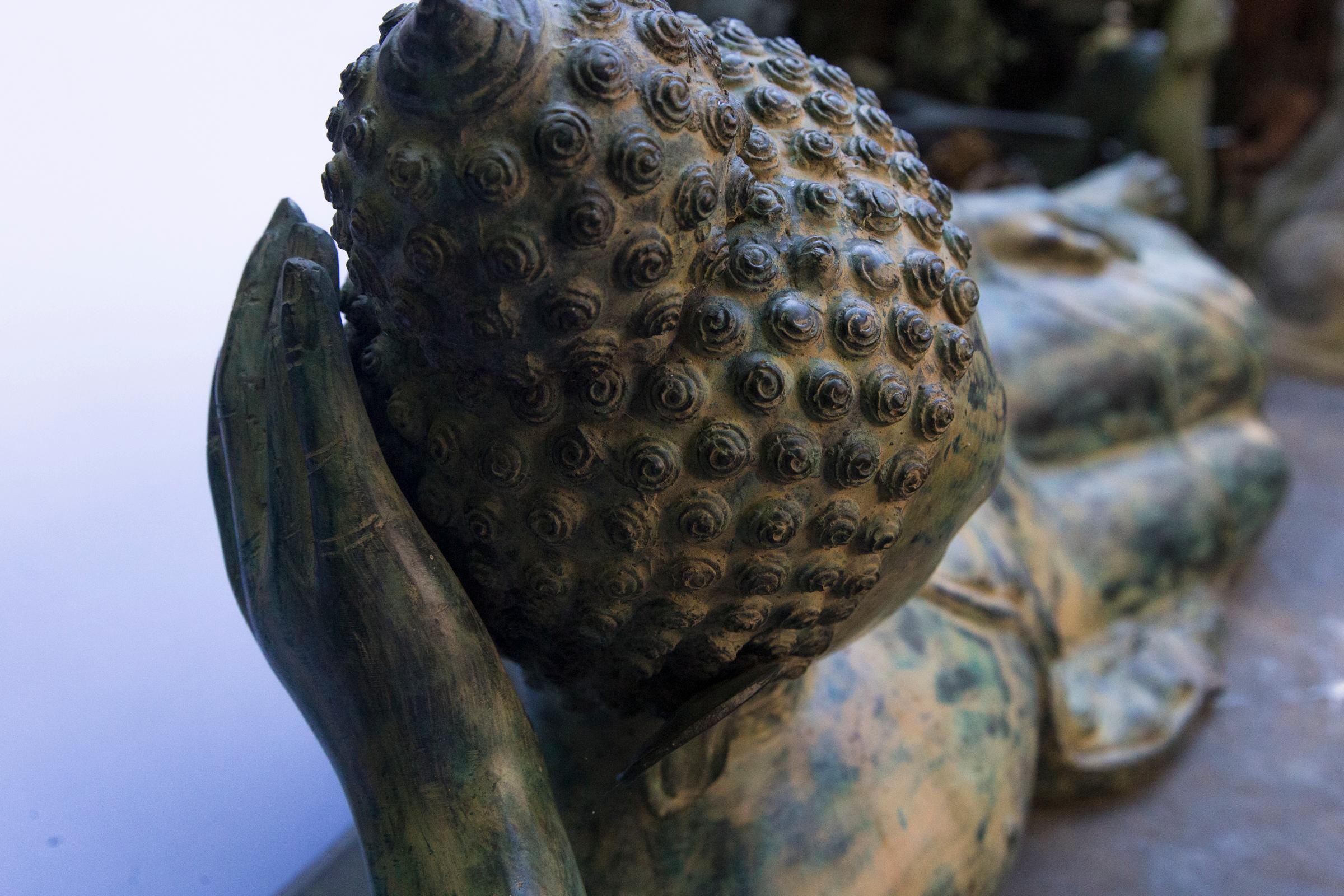 Large 20th Century Reclining Bronze Buddha For Sale 2