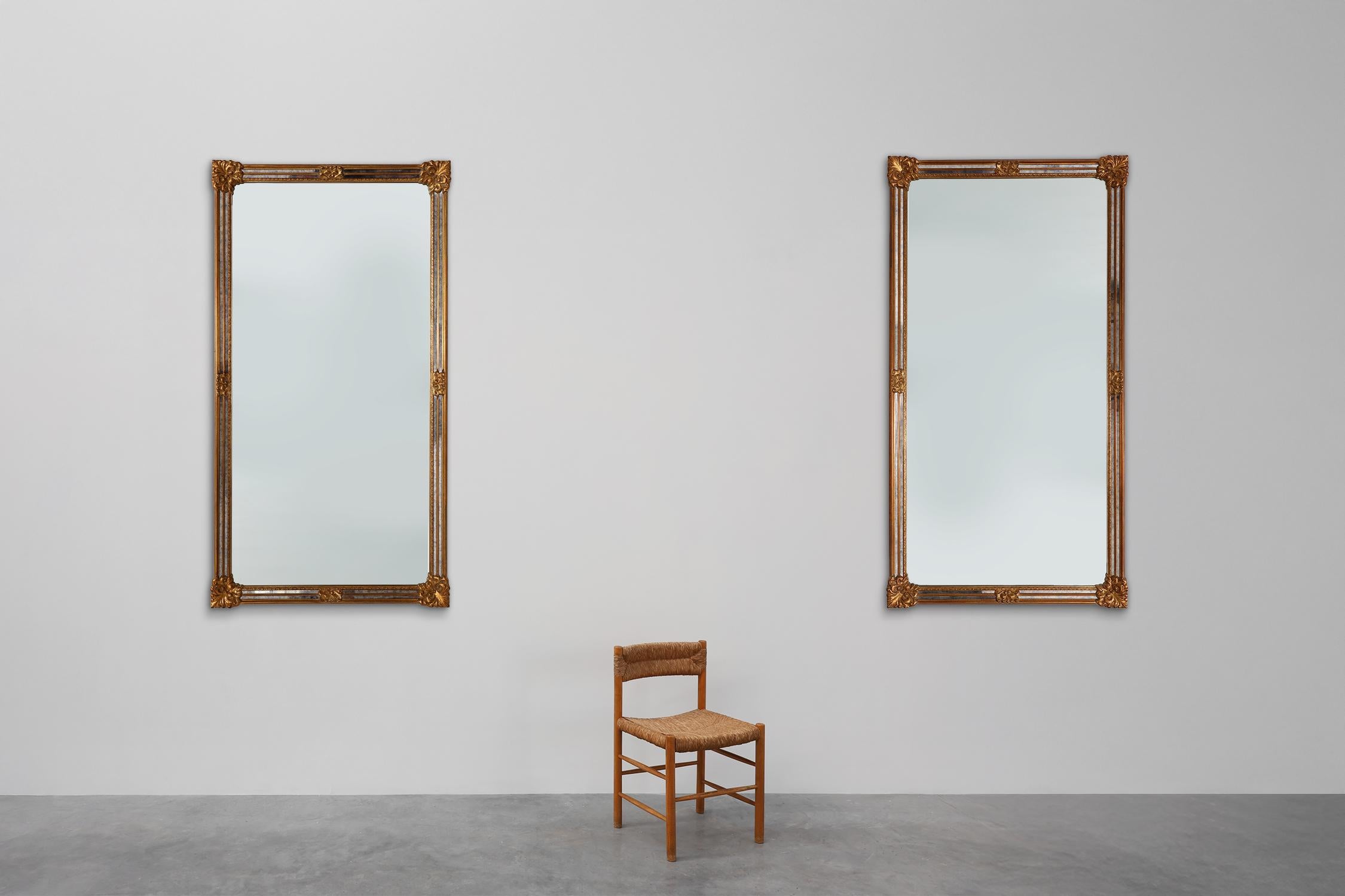Grand miroir rectangulaire doré de style baroque, Belgique, 20e siècle en vente 6