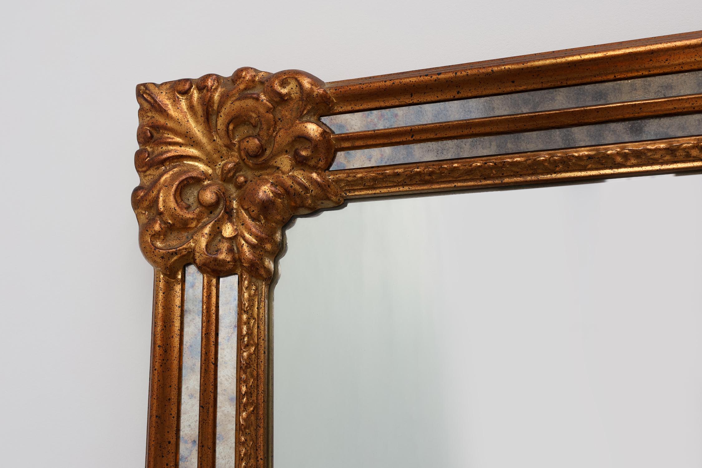 Néo-baroque Grand miroir rectangulaire doré de style baroque, Belgique, 20e siècle en vente
