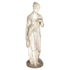 Große Steinstatue von Hebe aus dem 20. Jahrhundert