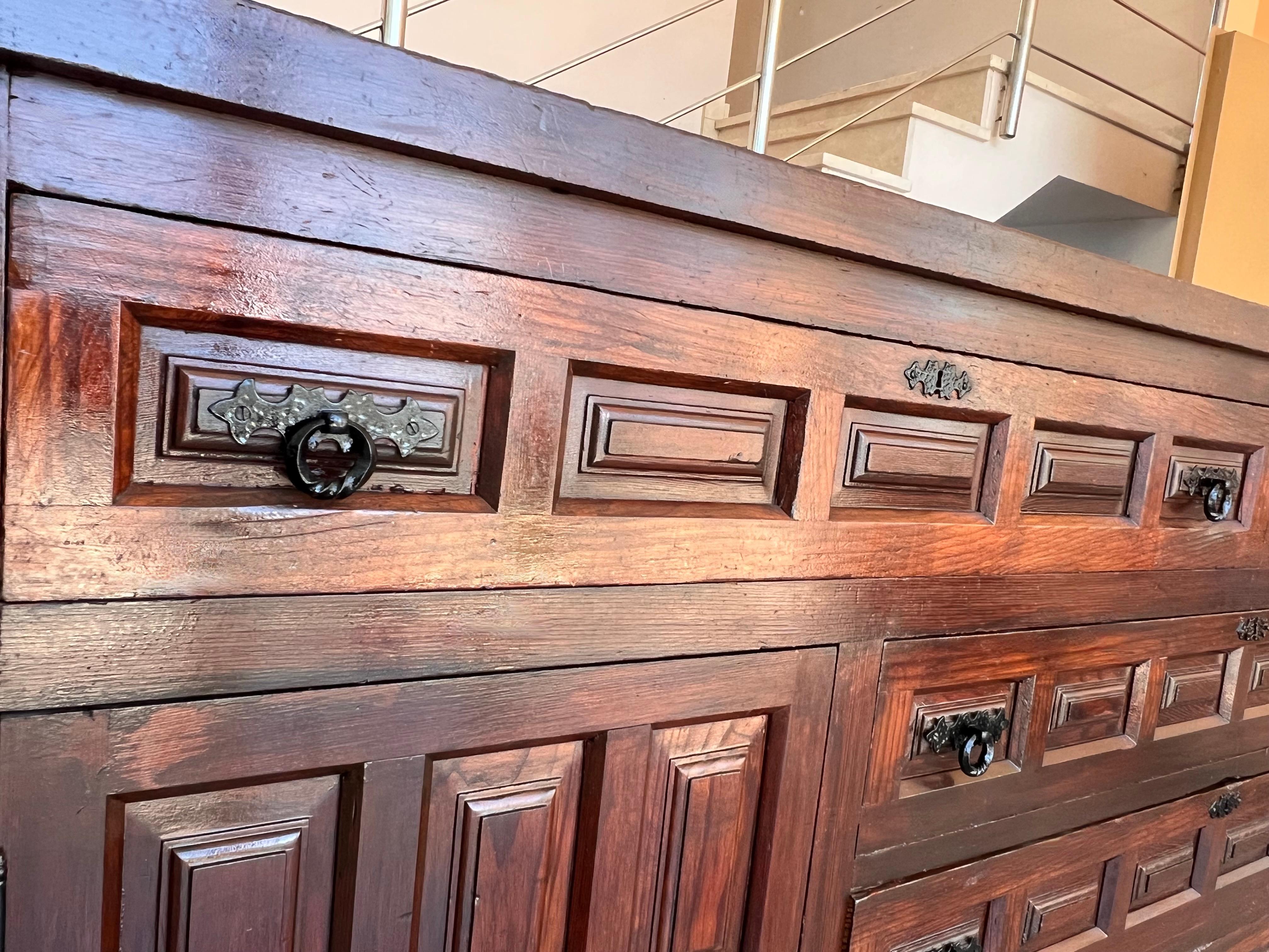 Large 20th Church Spanish Baroque Carved Walnut Tuscan Credenza or Buffet For Sale 5