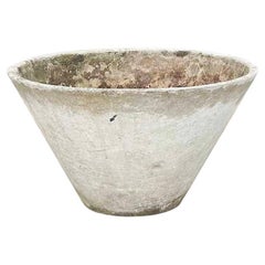 Jardinera grande de hormigón de 21,65" de diámetro y 11,6" de altura. Guhl Jardinera Eternit A+ Pátina