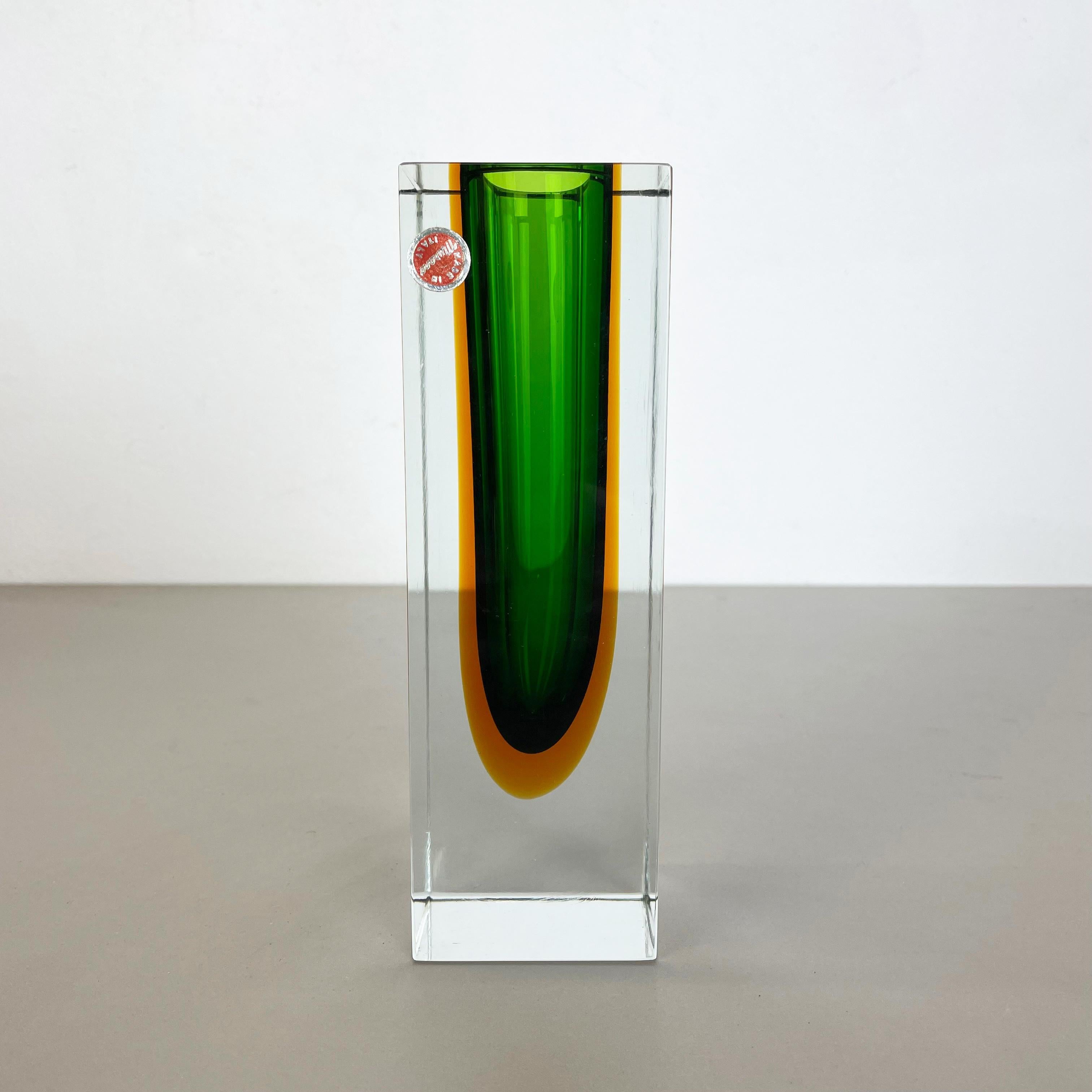 Mid-Century Modern Green 1, 9kg  Murano Glass Sommerso Vase Flavio Poli Attr., Italy, 1970 For Sale