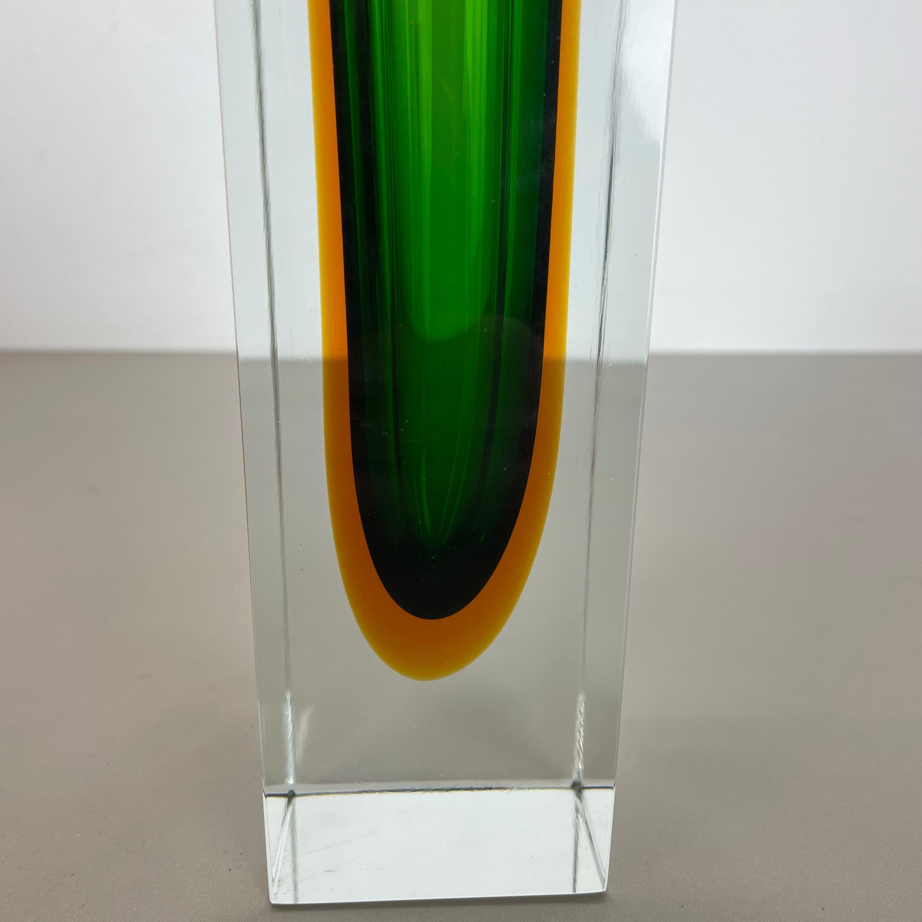 Grüner 1, 9kg  Murano Glass Sommerso Vase Flavio Poli Attr., Italien, 1970 im Angebot 1