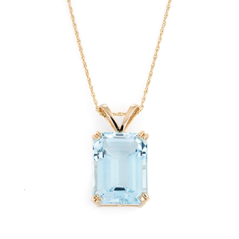 Large 21ct Blue Topaz Pendant Necklace 14 Karat Yellow Gold Emerald Cut