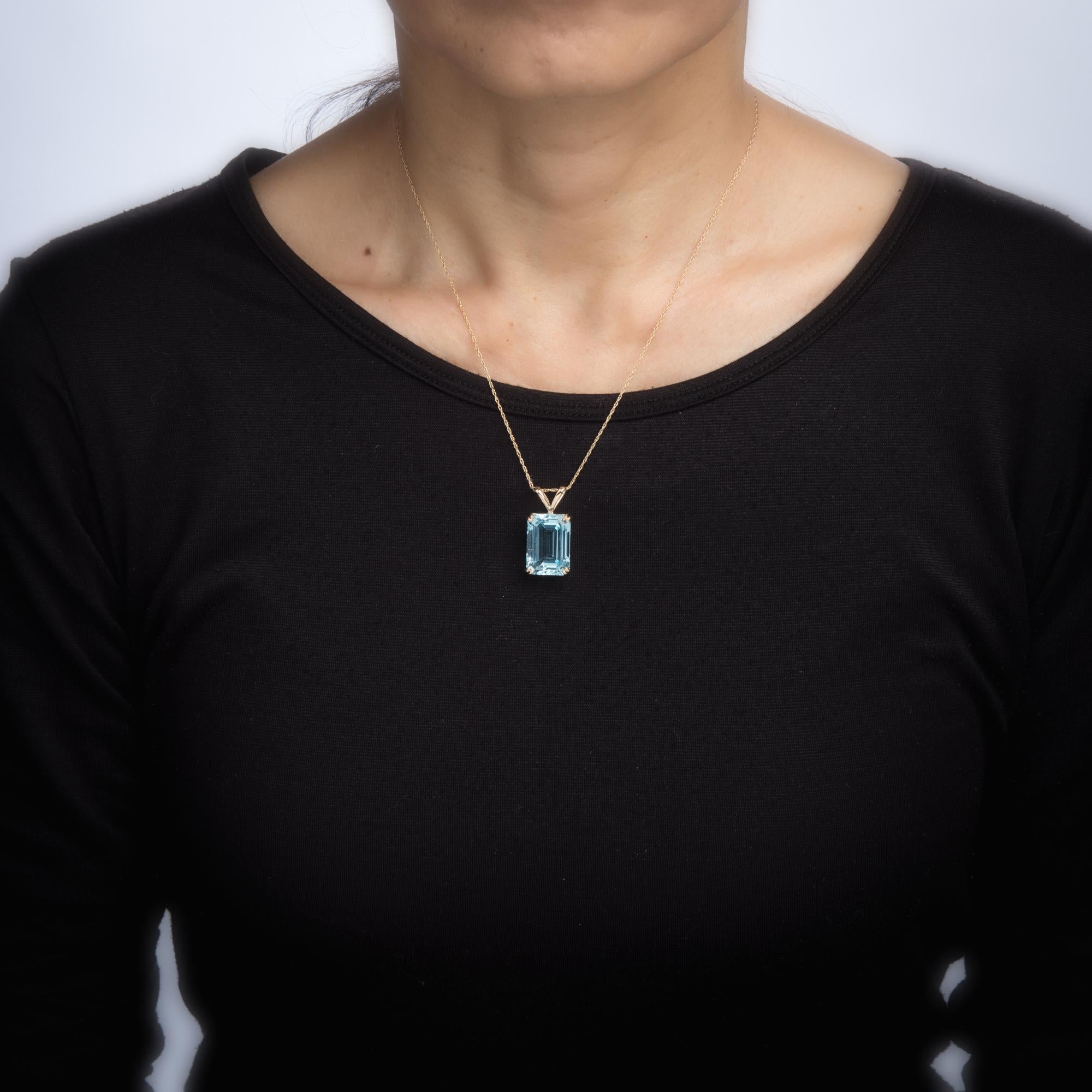 Modern Large 21ct Blue Topaz Pendant Necklace 14 Karat Yellow Gold Emerald Cut Jewelry