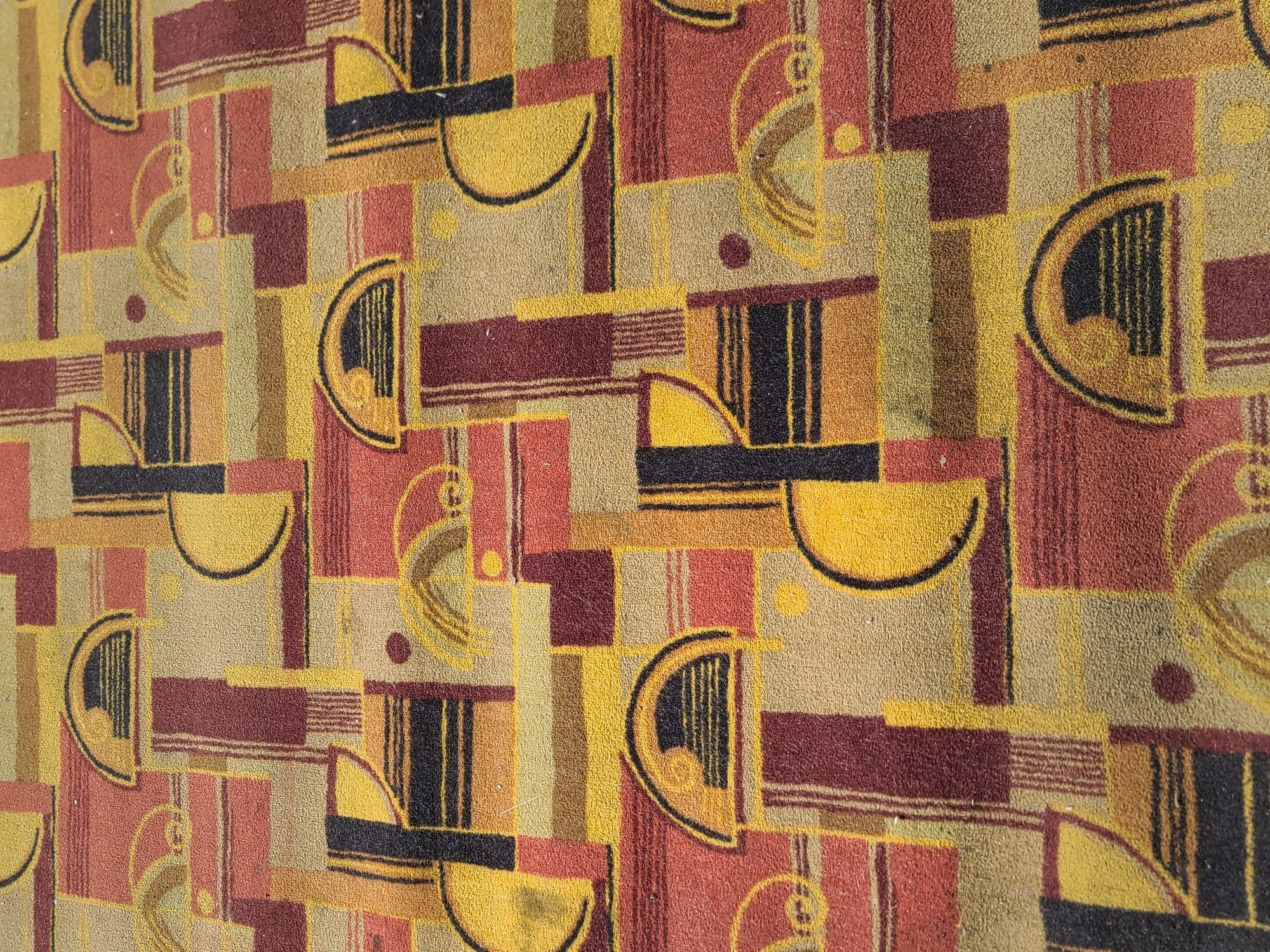 Grand tapis de style Art déco 22.7' Edward Fields du Queen Mary Bon état - En vente à Van Nuys, CA