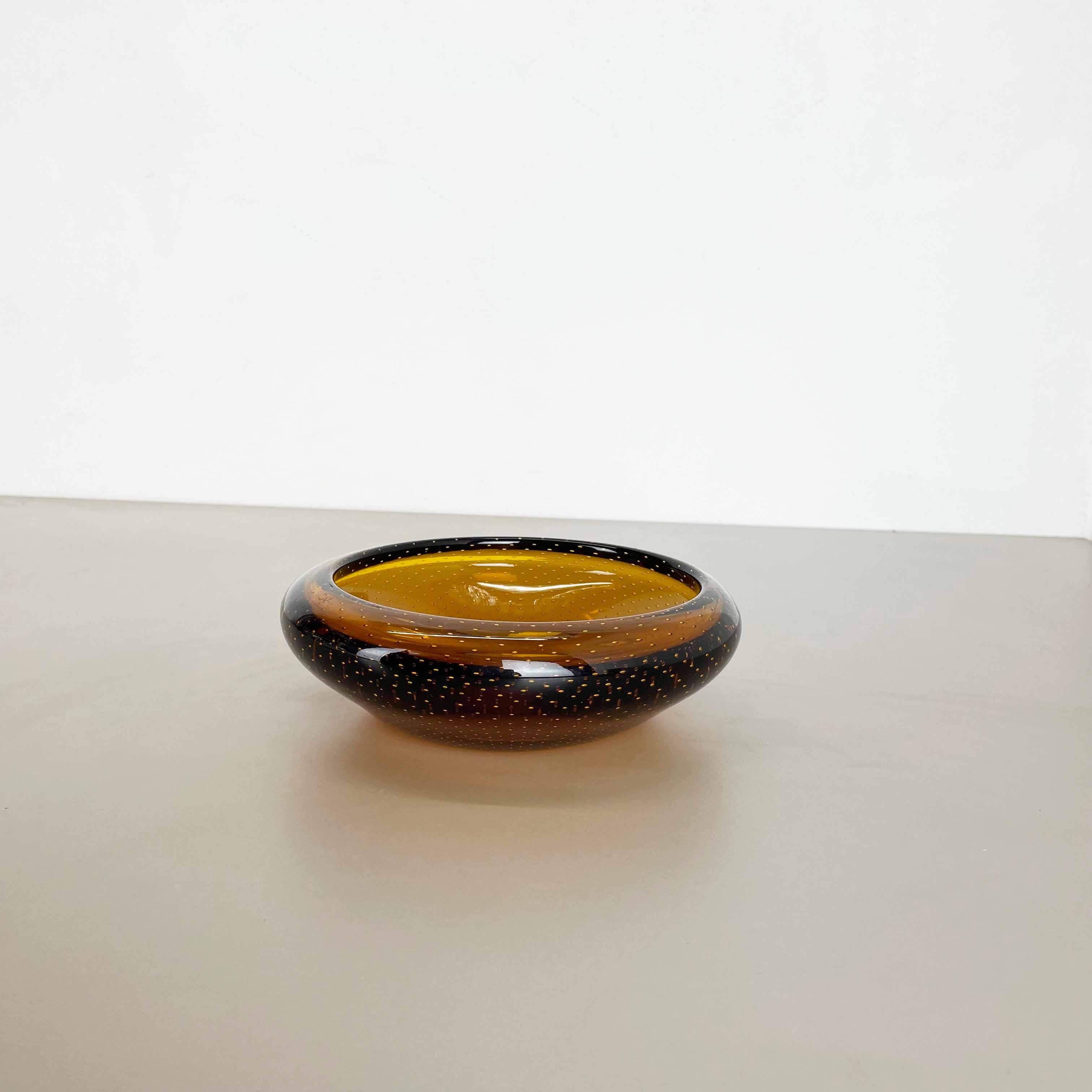 Mid-Century Modern Glass 2, 4kg Bullicante Bubble Bowl Element Shell Murano, Italy, 1970s For Sale