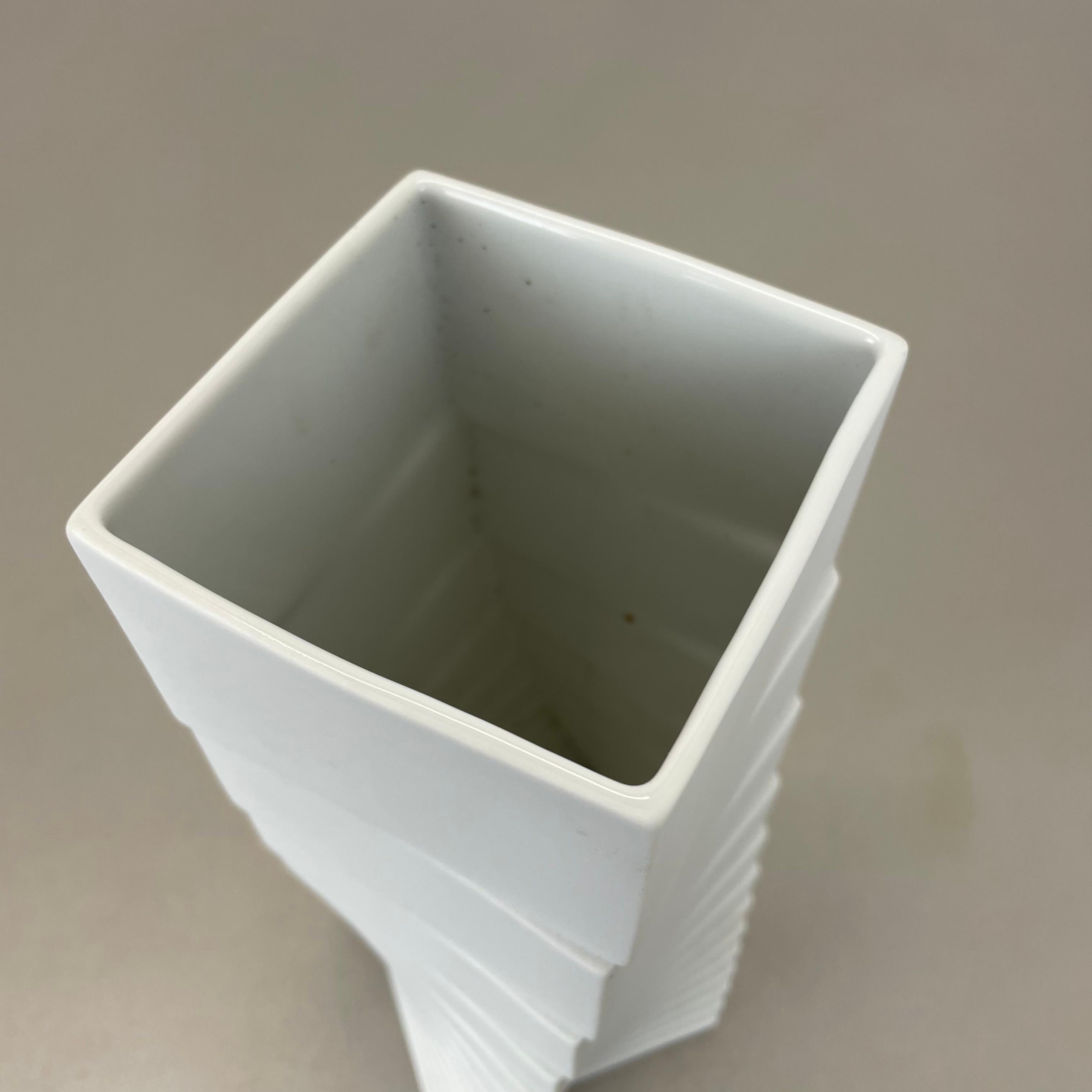 Porcellana Grande vaso OP Art Vase di 22 cm Vaso in porcellana di Martin Freyer per Rosenthal, Germania in vendita