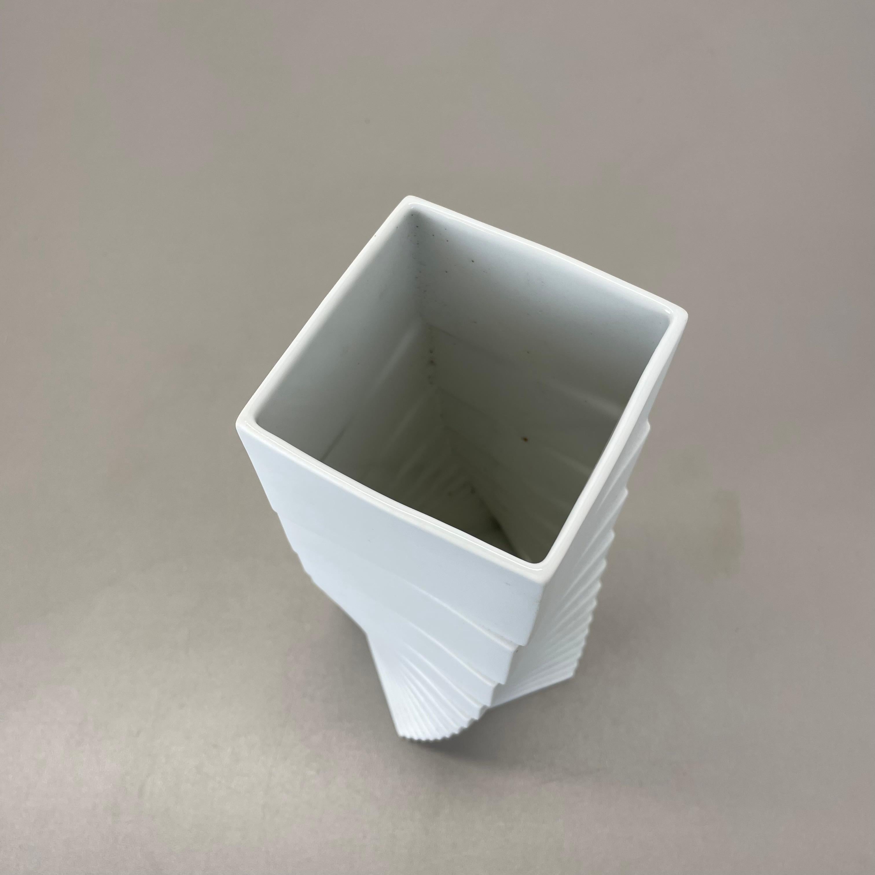 Grande vaso OP Art Vase di 22 cm Vaso in porcellana di Martin Freyer per Rosenthal, Germania in vendita 2
