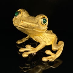 Large 22K Yellow Gold Tree Frog Brooch with Emerald Eyes