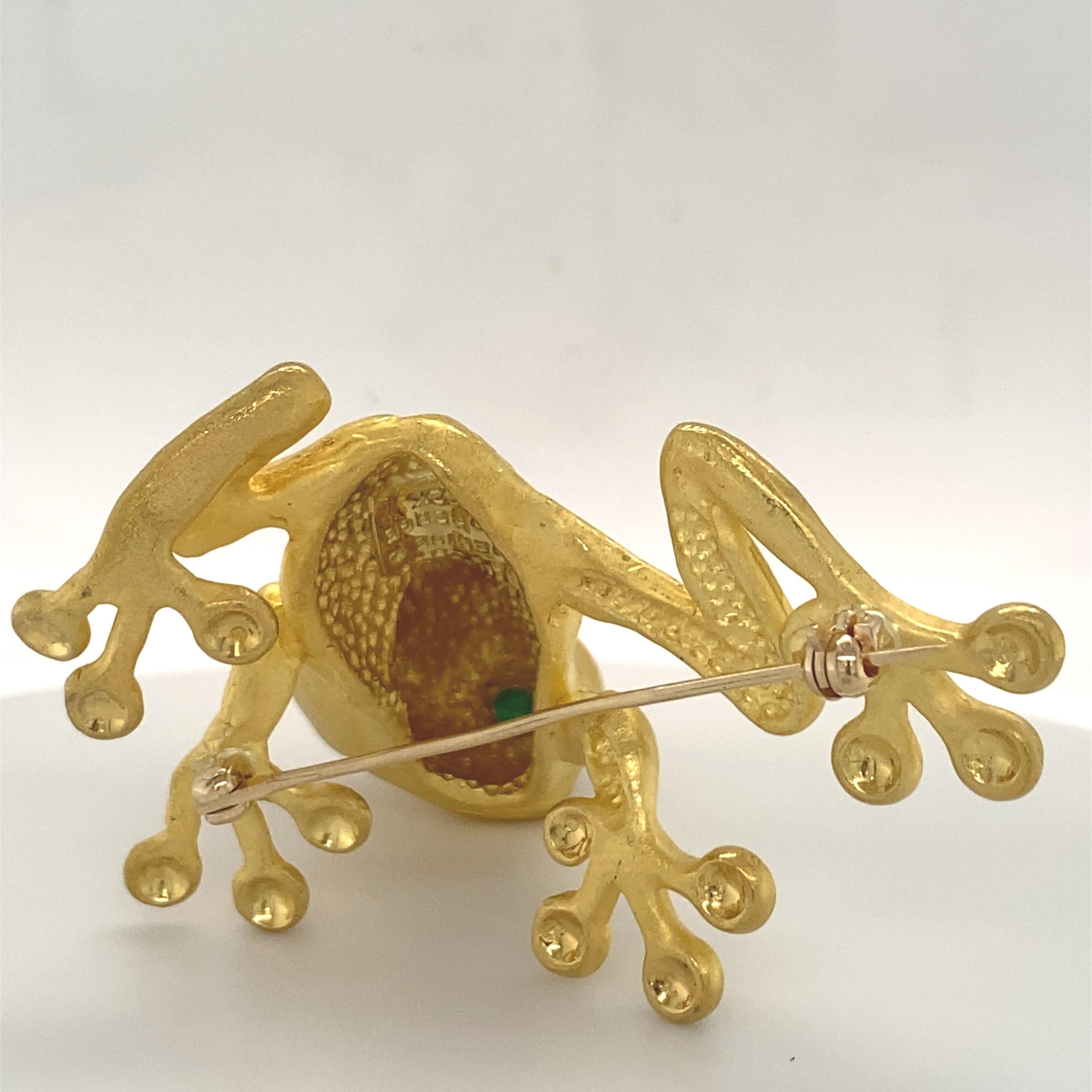 Large 22K Yellow Gold Tree Frog Brooch with Emerald Eyes 11