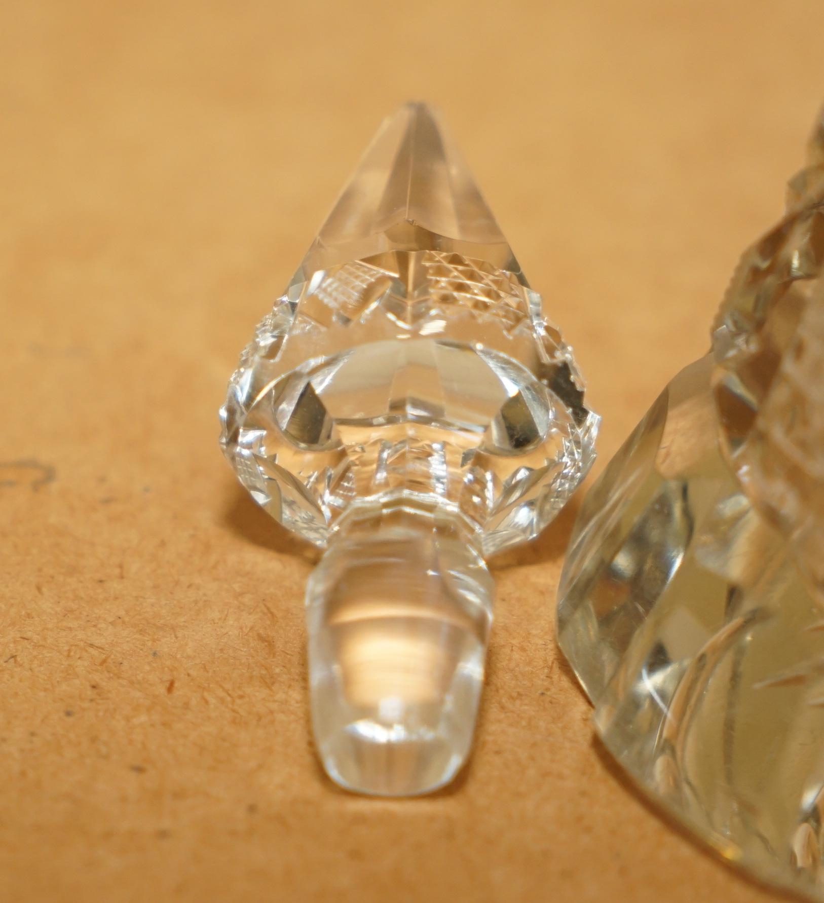 GRAN FRASCO DE PERFUME ANTiQUE 1906 23CM VIDRIO TALLADO CRISTAL PLATA ESTERLINA en venta 2