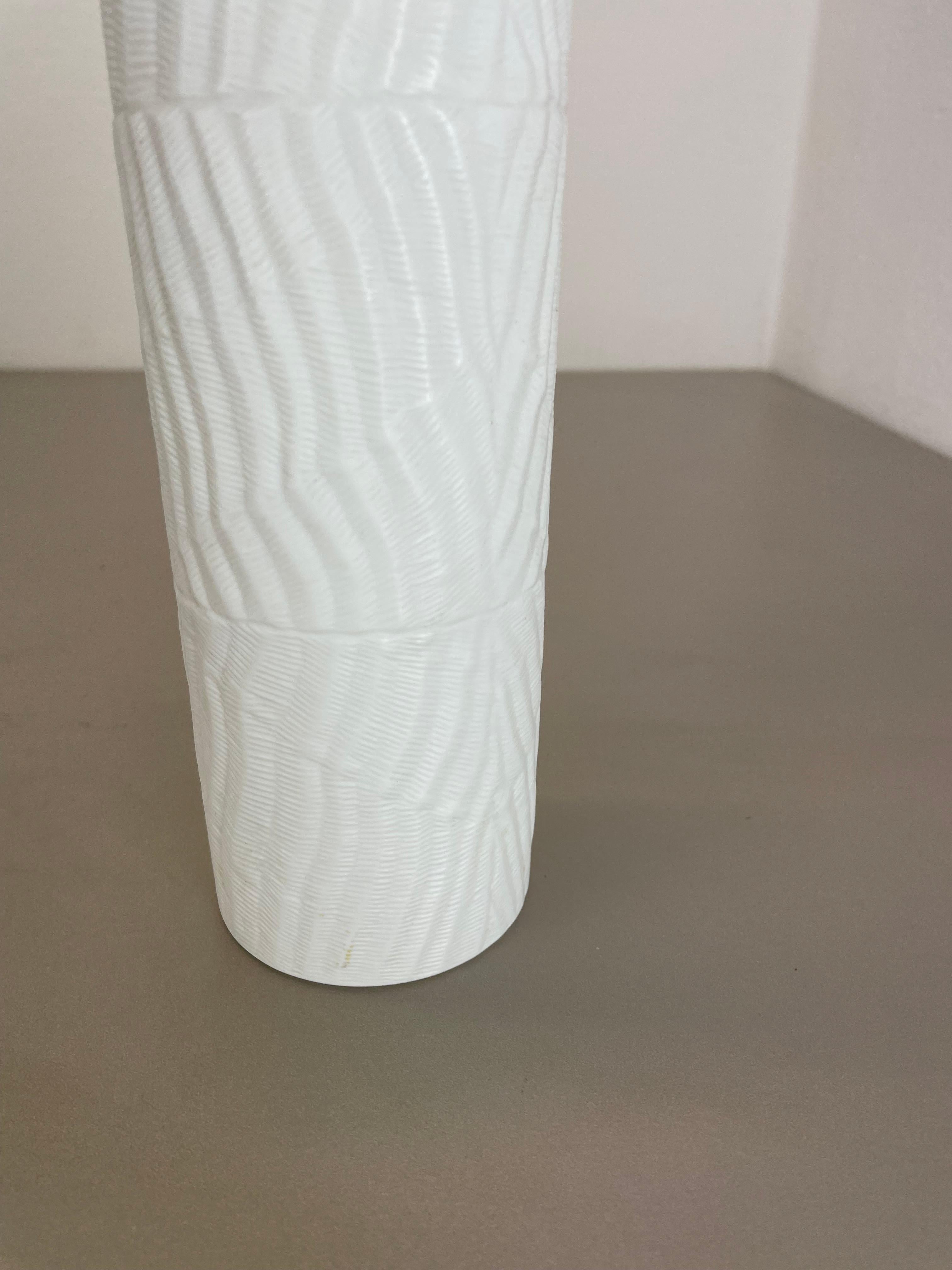 Large 23cm OP Art Vase Porcelain Vase by Martin Freyer for Rosenthal, Germany For Sale 6