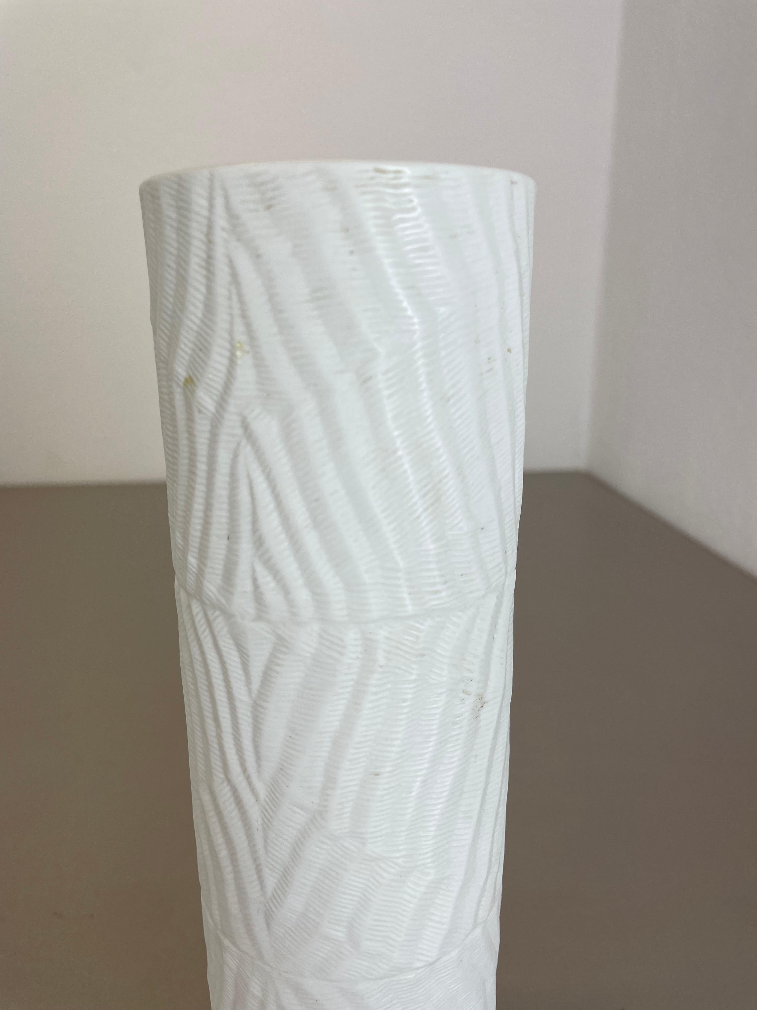 Large 23cm OP Art Vase Porcelain Vase by Martin Freyer for Rosenthal, Germany For Sale 8
