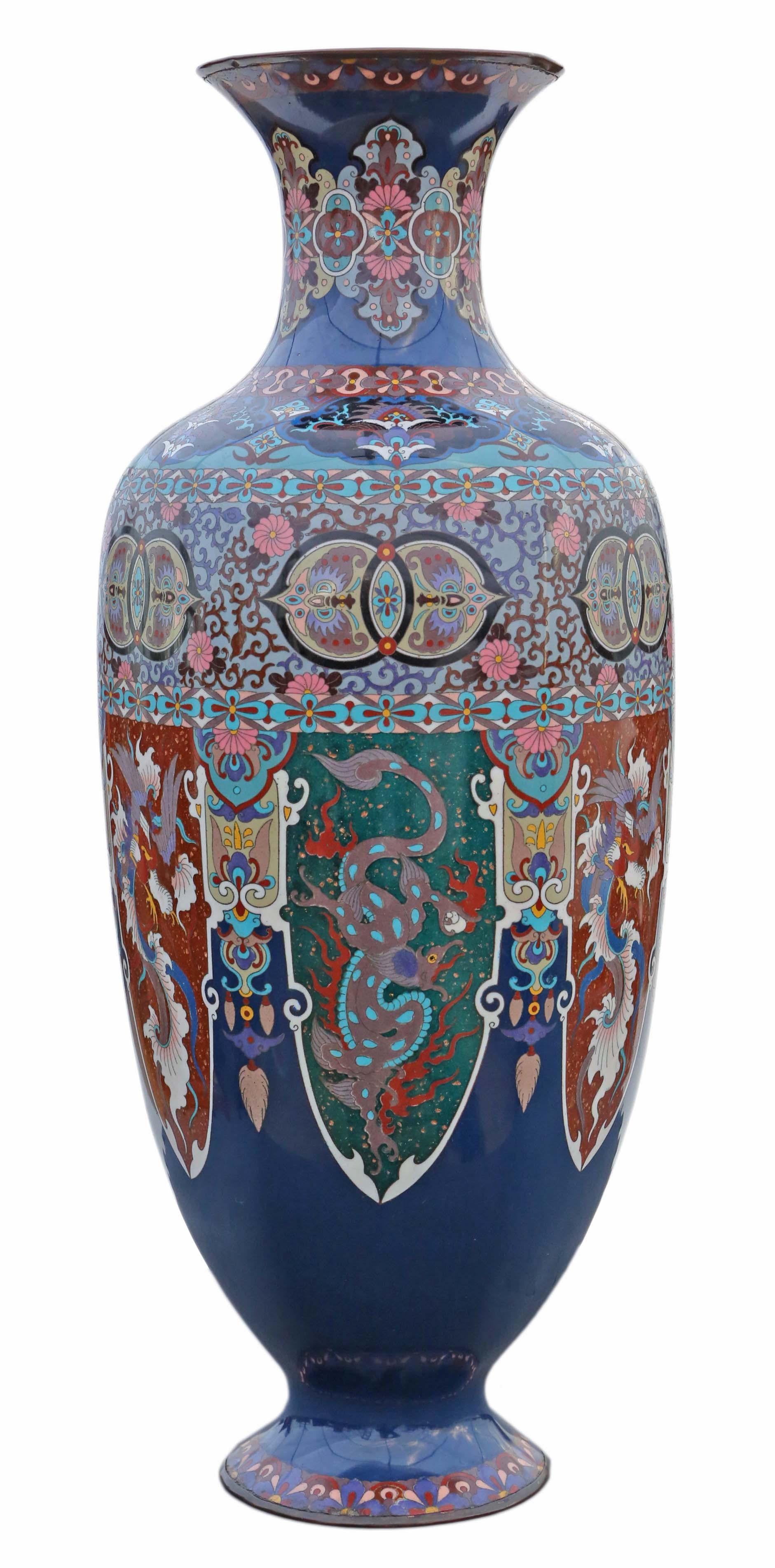 XIXe siècle Grand vase cloisonné japonais du 19ème siècle - Décoration orientale ancienne en vente