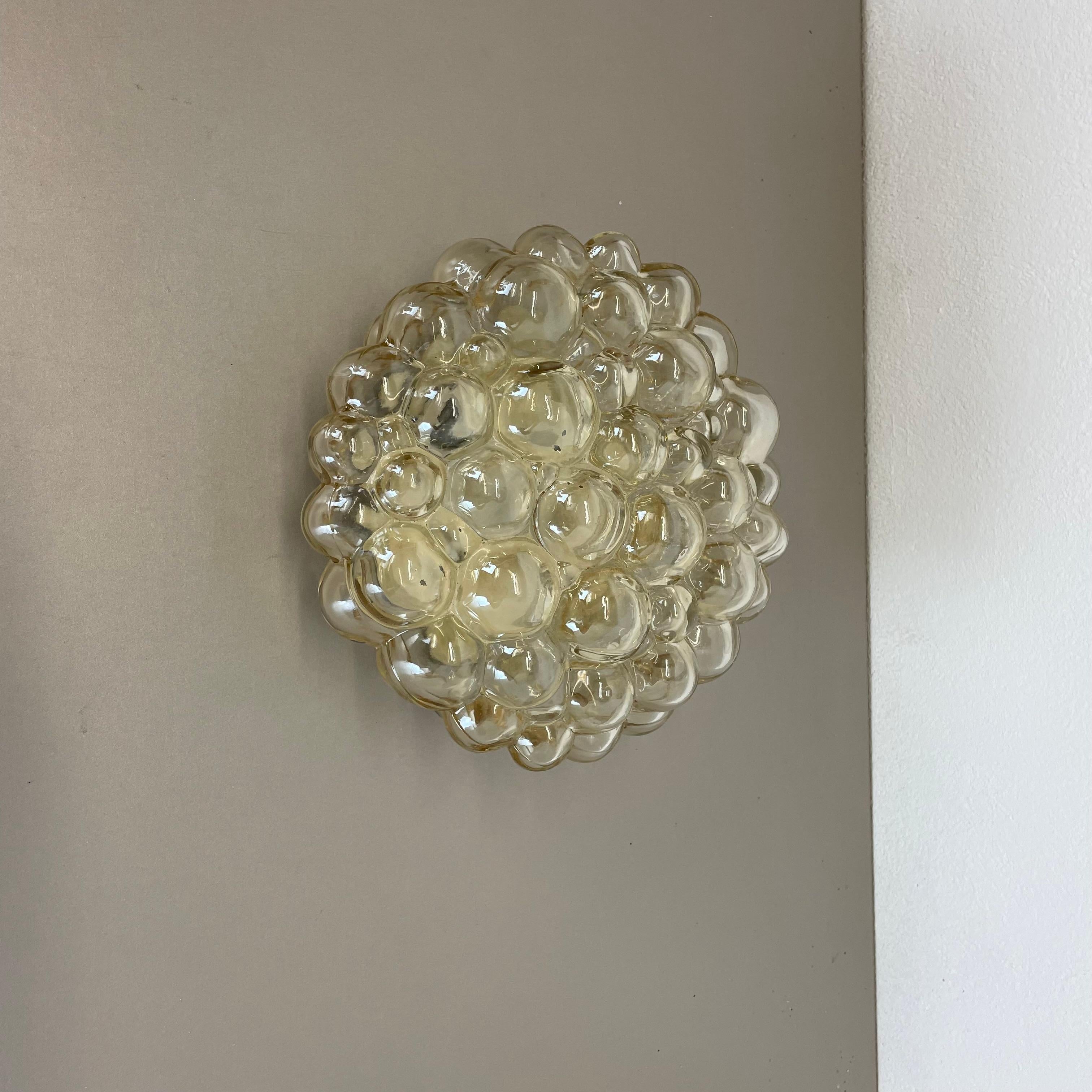 Article:

wall light | ceiling light



Producer: 

Glashütte Limburg, Germany


Design:

Helena Tynell


Origin: 

Germany


Age: 

1960s





This fantastic glass wall | ceiling light was designed by Helena Tynell and produced in 1960s in Germany