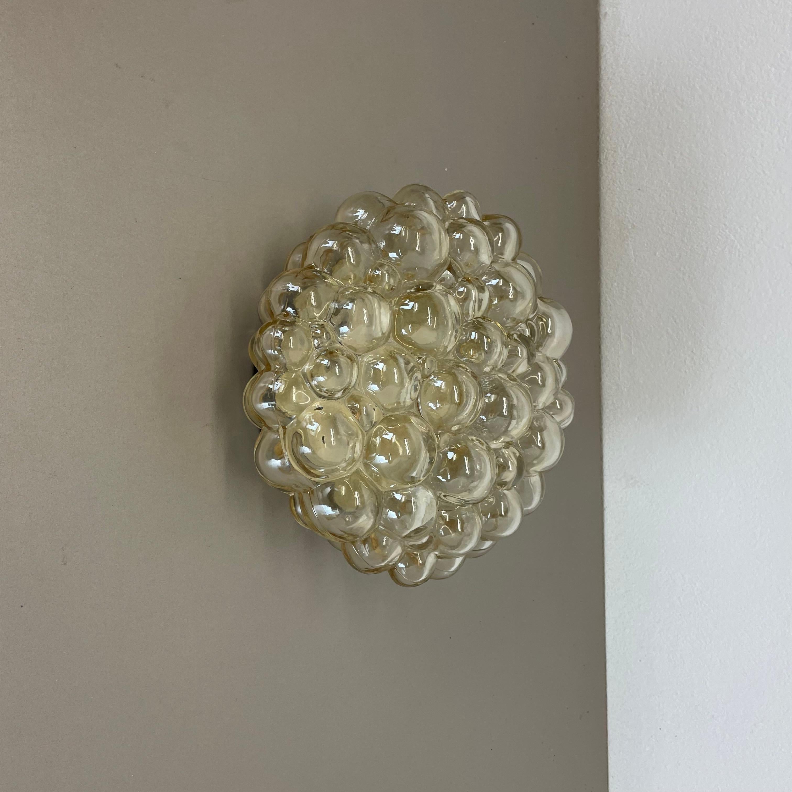 Large 25cm Bubble Glass Wall Light by Helena Tynell for Glashütte Limburg, 1960 In Good Condition For Sale In Kirchlengern, DE