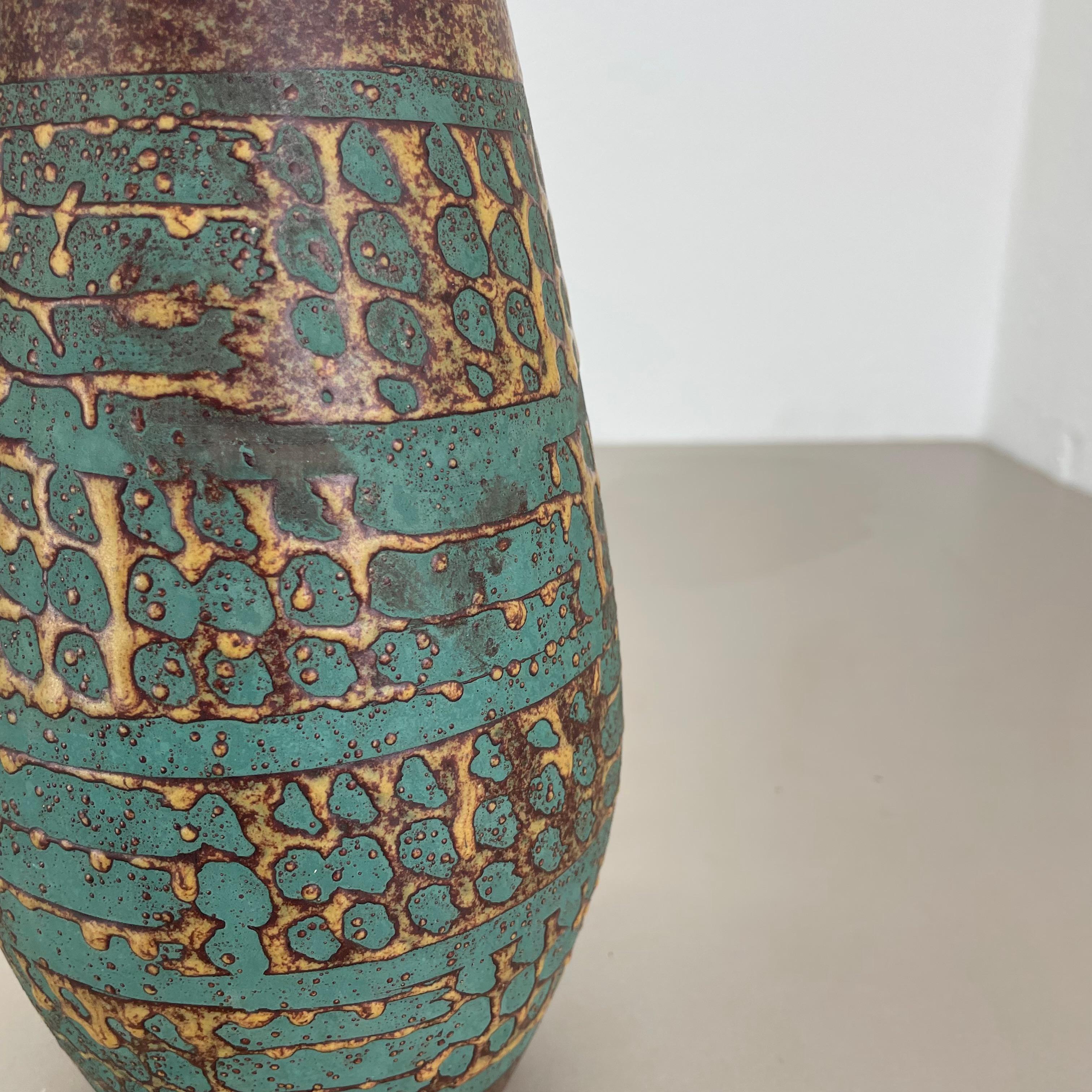 Large 25cm Ceramic Brutalist Vase FAT LAVA Carstens Tönnieshof, Germany, 1970s For Sale 8