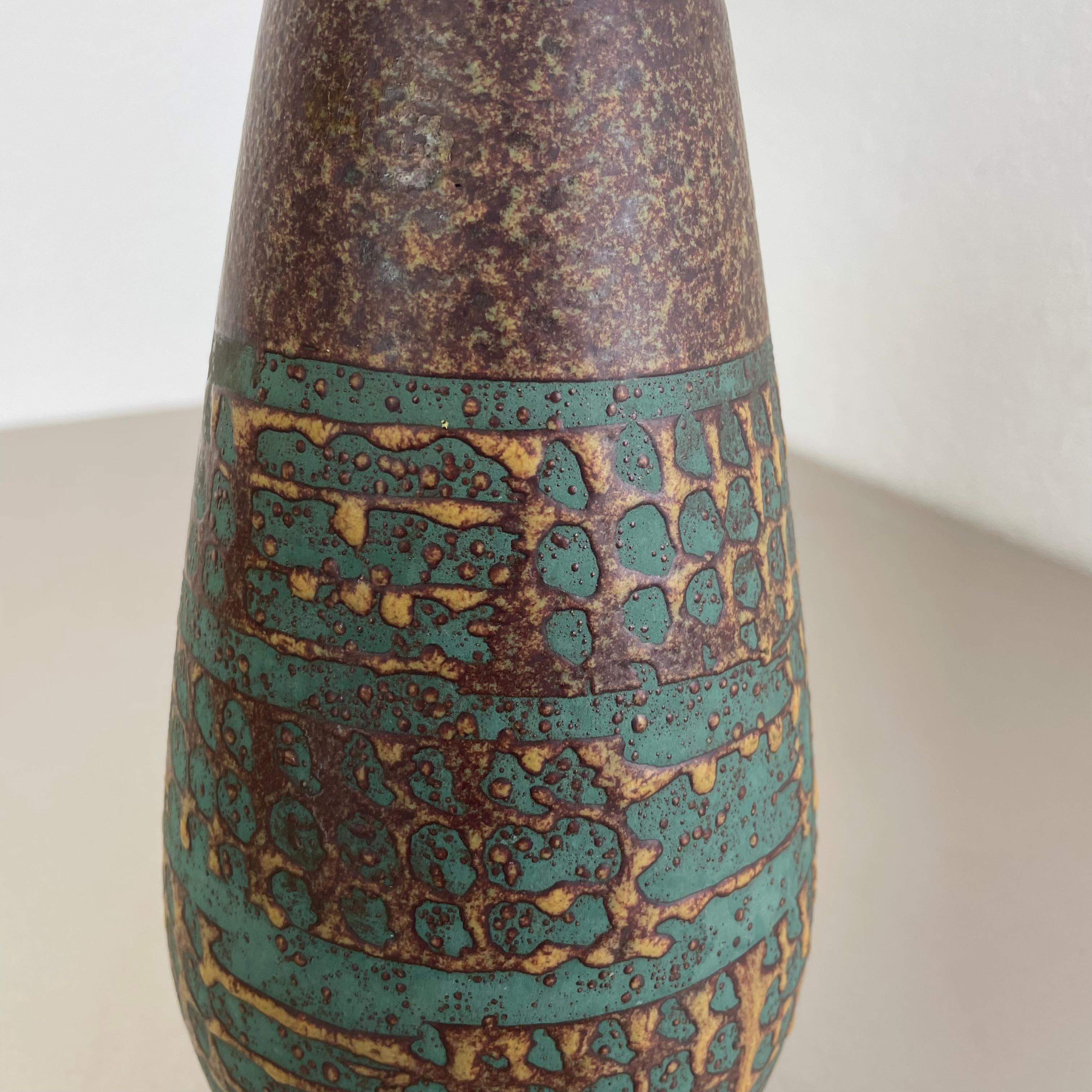 20th Century Large 25cm Ceramic Brutalist Vase FAT LAVA Carstens Tönnieshof, Germany, 1970s For Sale