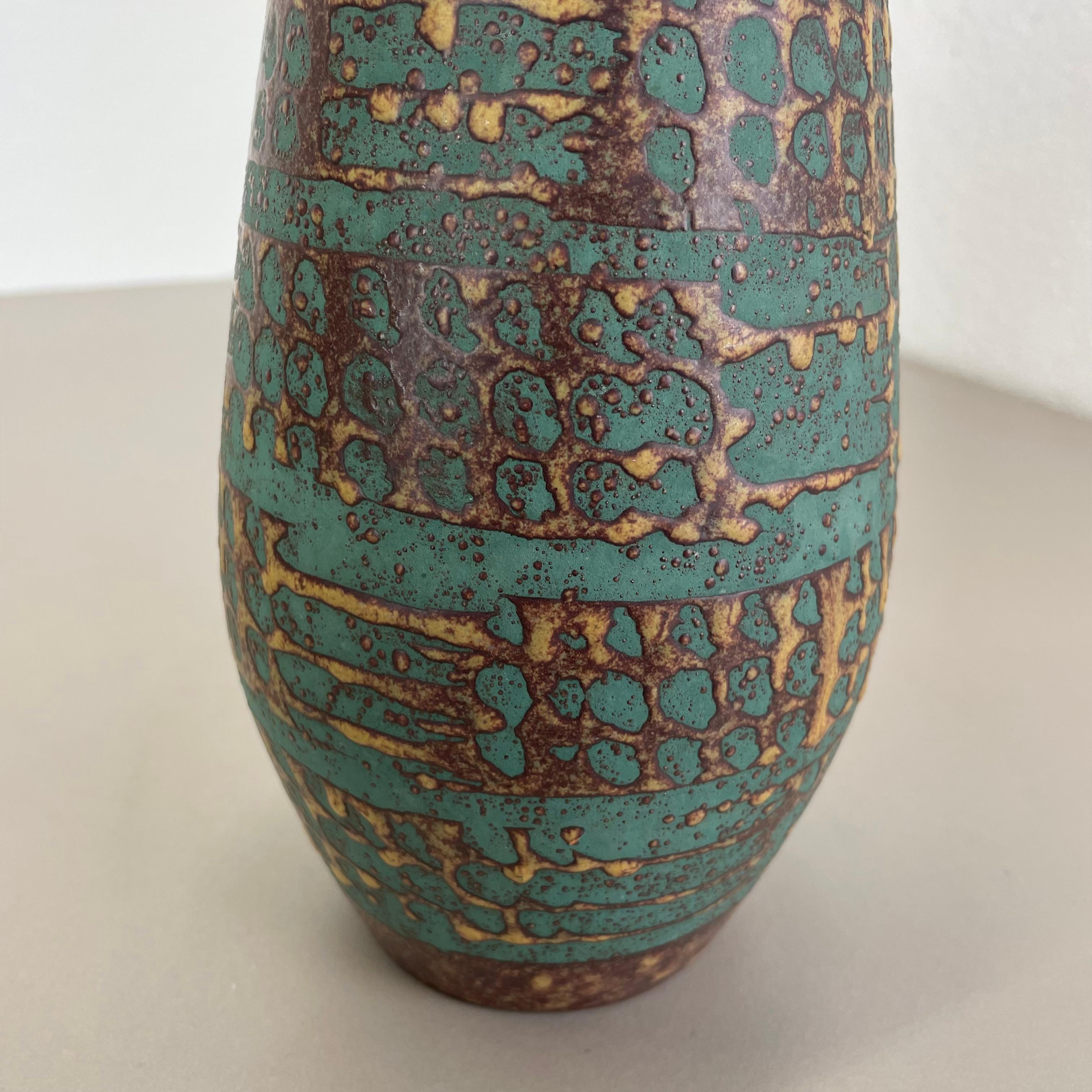 Large 25cm Ceramic Brutalist Vase FAT LAVA Carstens Tönnieshof, Germany, 1970s For Sale 1