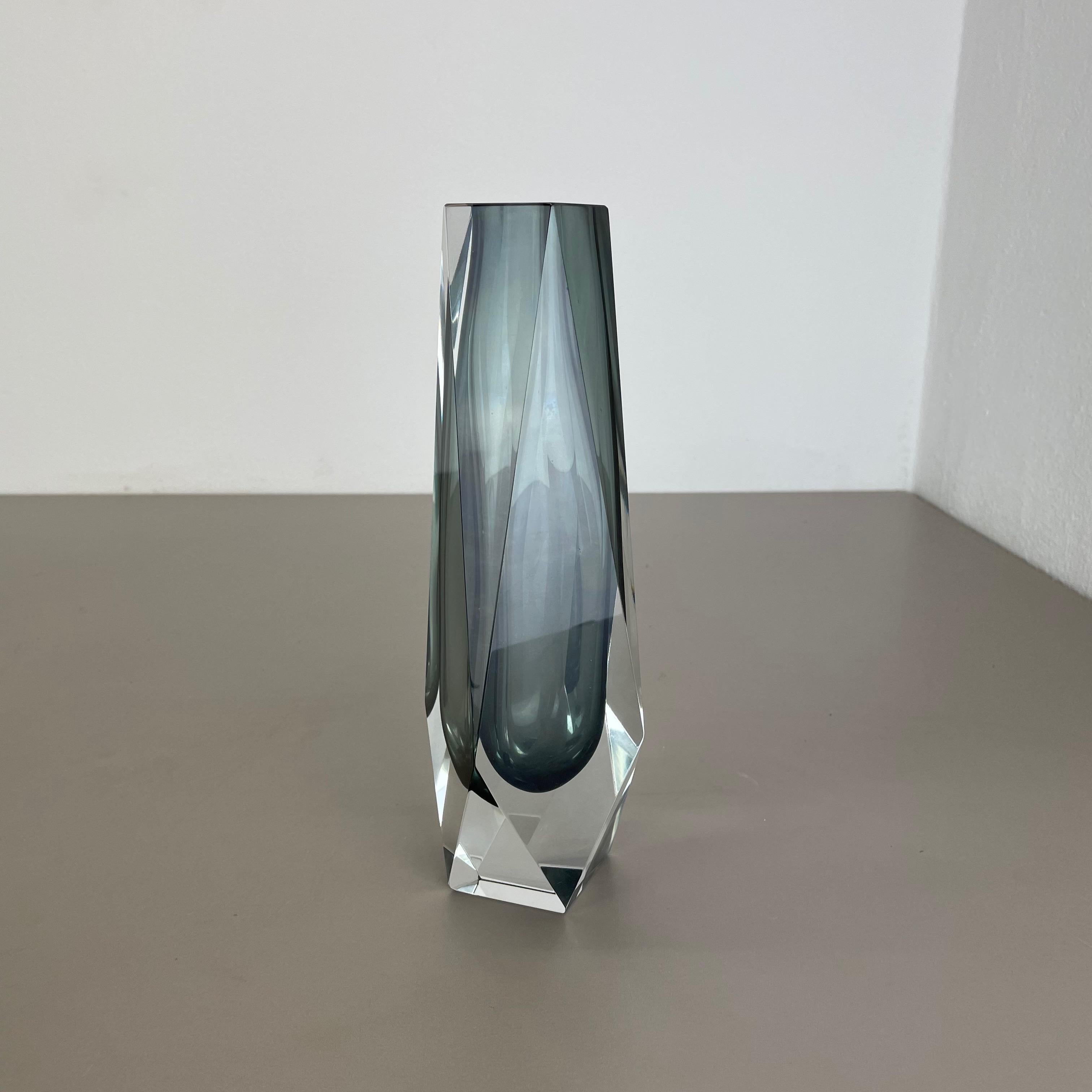 Große 25cm Sommerso-Vase aus grauem Muranoglas von Flavio Poli zugeschrieben, Italien 1970 (Italienisch) im Angebot