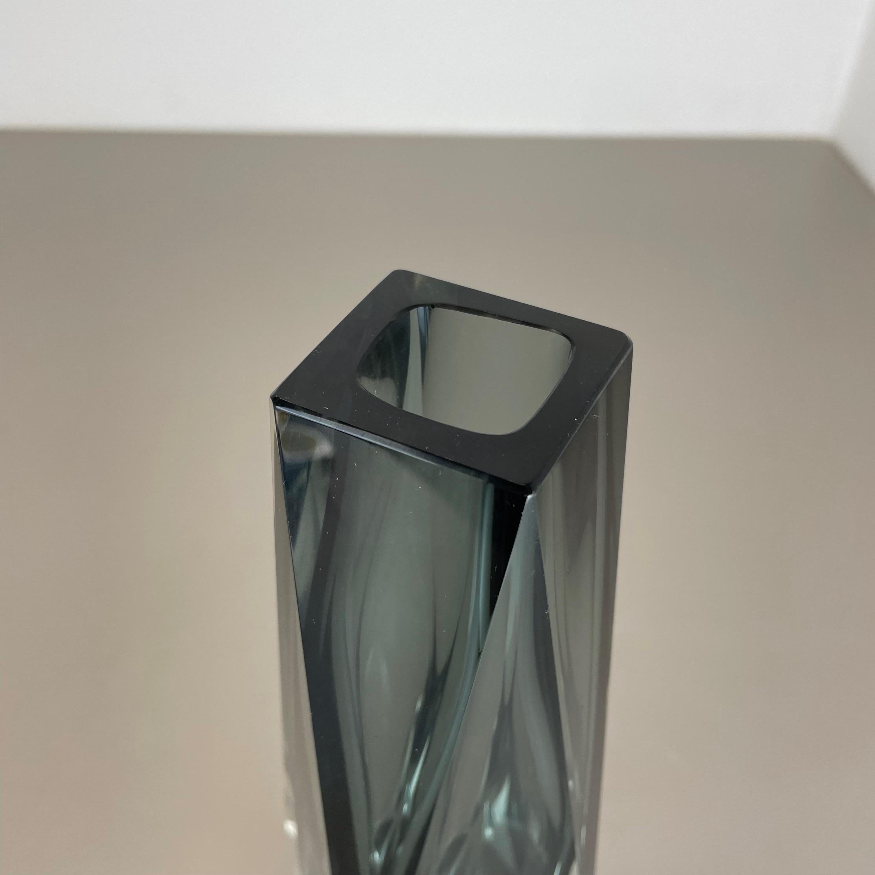 Grand vase Sommerso en verre de Murano gris de 25 cm attribué à Flavio Poli, Italie, 1970 en vente 1