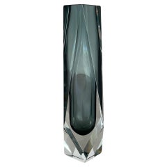 Grand vase Sommerso en verre de Murano gris de 25 cm attribué à Flavio Poli, Italie, 1970