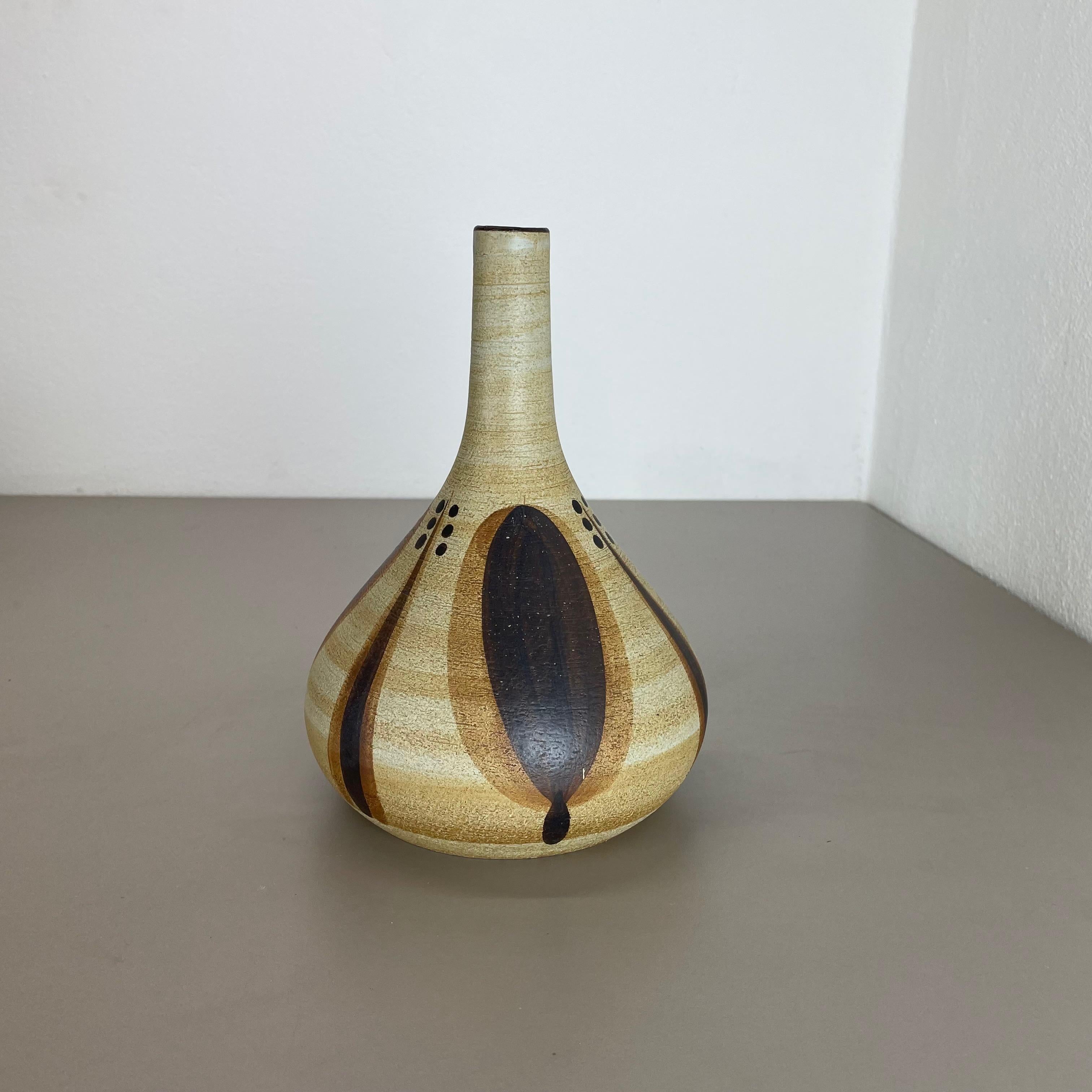 Große Vase 25cm Modernist Skulptur Peter Müller für Sgrafo Modern, Deutschland 1970 (Moderne der Mitte des Jahrhunderts) im Angebot