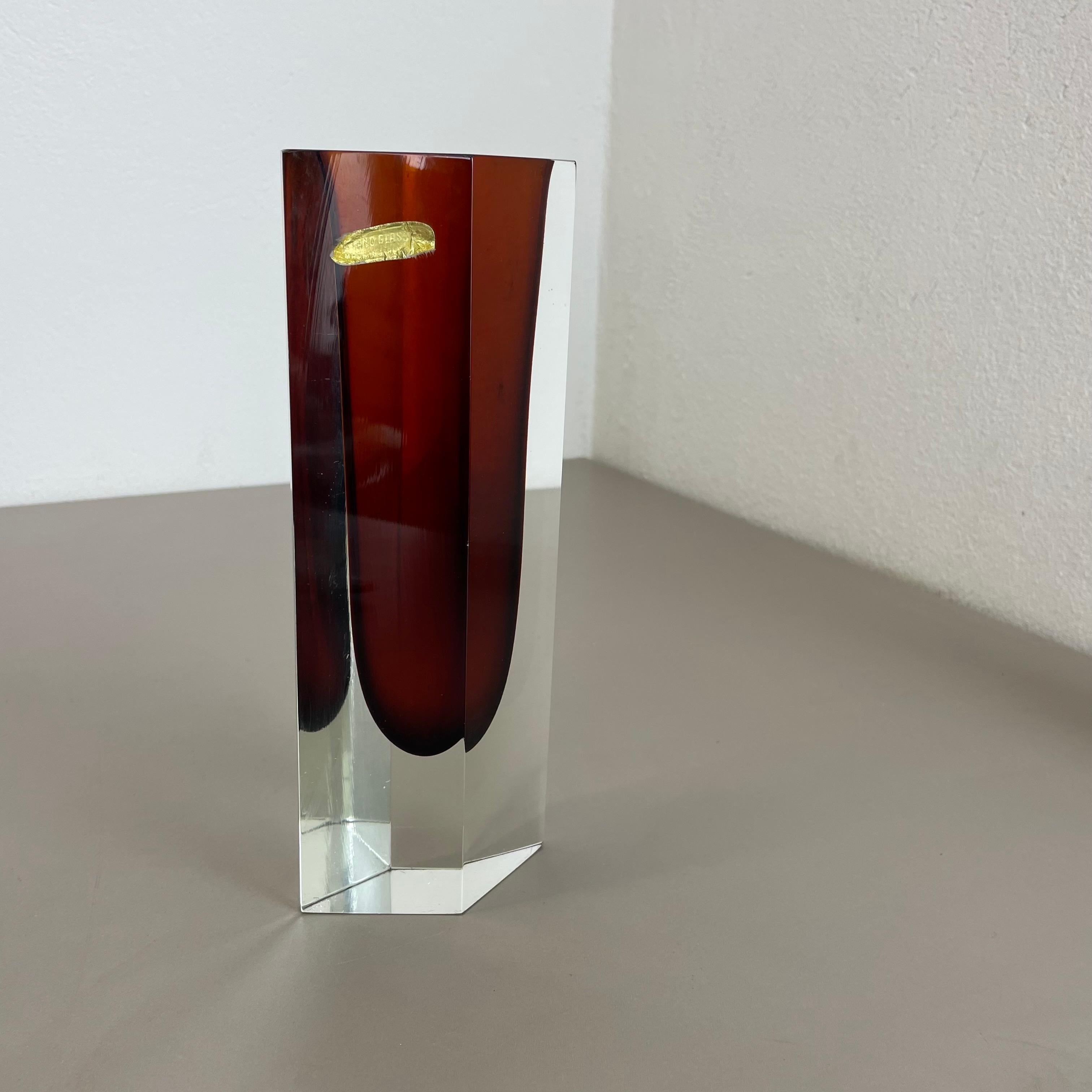 Large 25cm ochre Murano Glass Sommerso Vase, Flavio Poli Attributed, Italy 1970s In Good Condition For Sale In Kirchlengern, DE